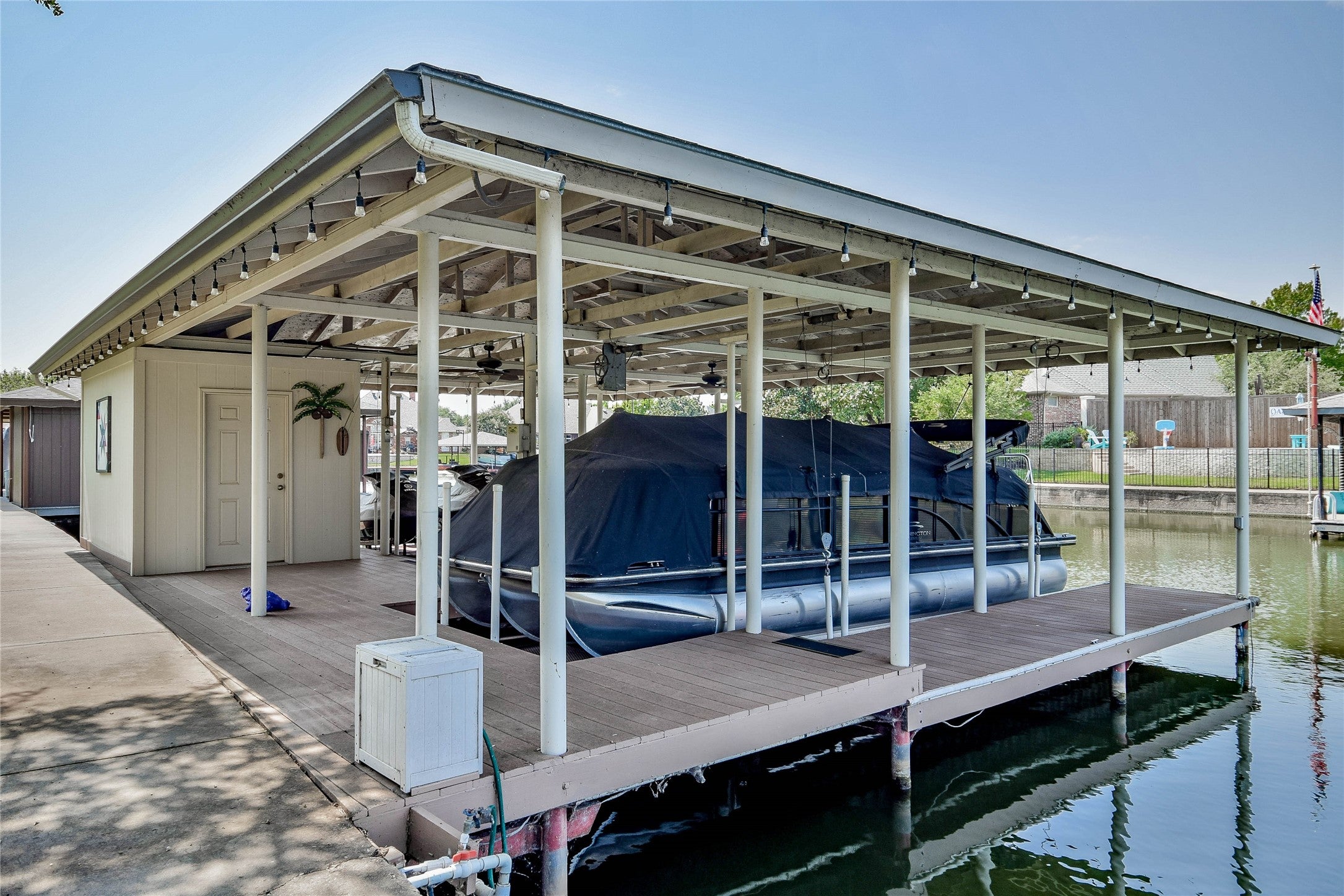 Granbury, Texas, 76048, United States, 3 Bedrooms Bedrooms, ,3 BathroomsBathrooms,Residential,Active,1943796