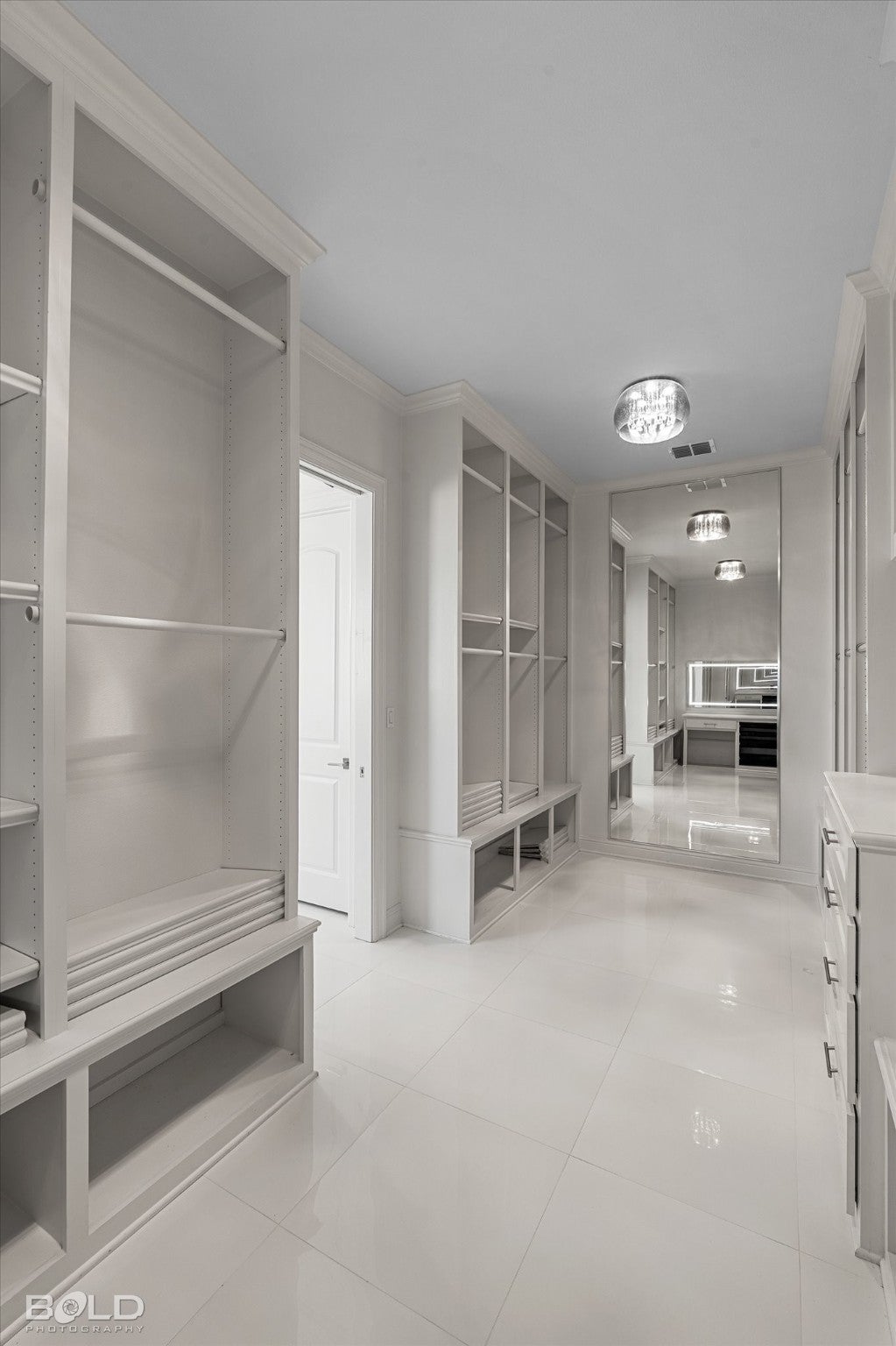 Shreveport, Louisiana, 71107, United States, 4 Bedrooms Bedrooms, ,5 BathroomsBathrooms,Residential,Active,1990582