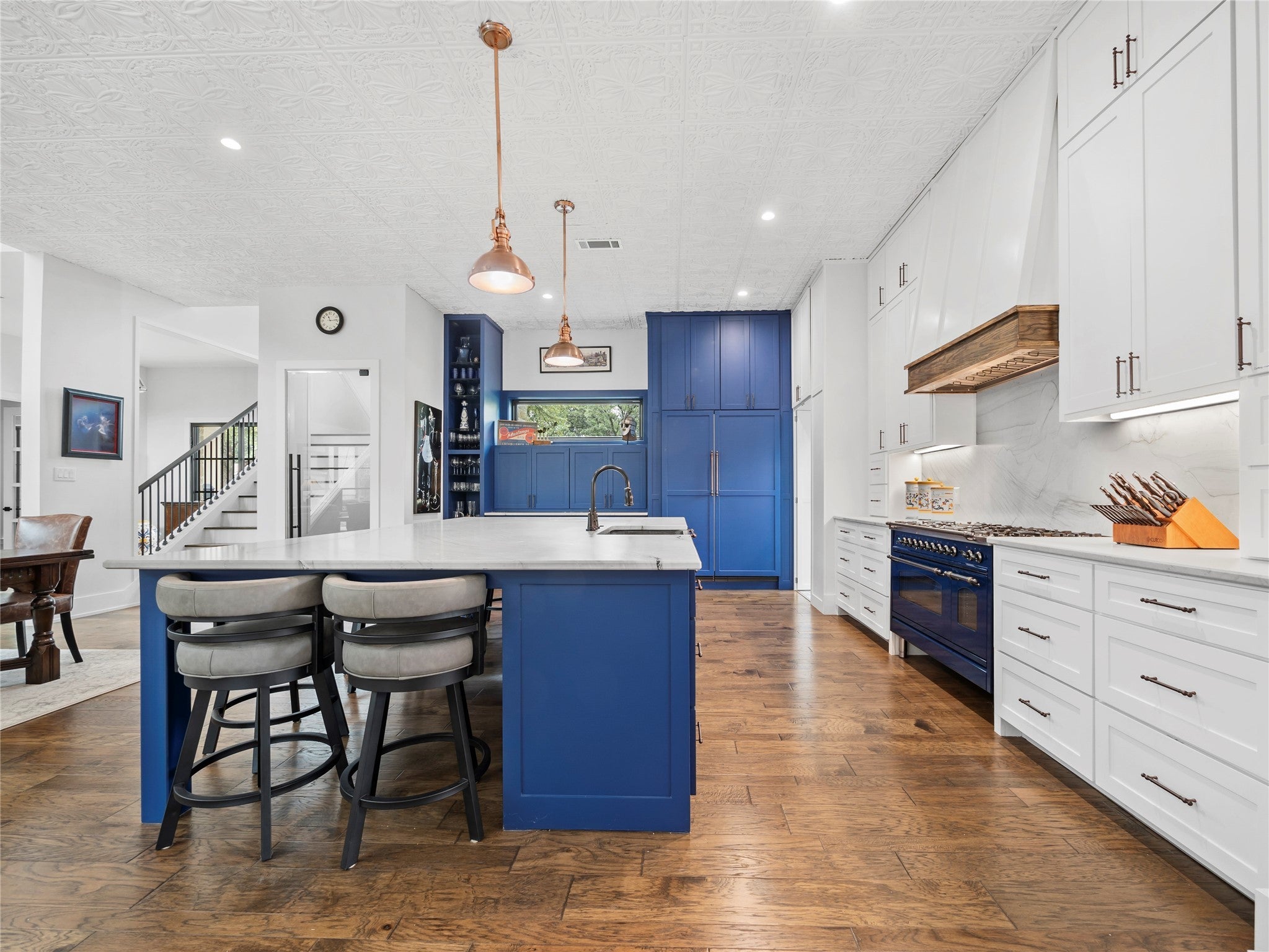 Dallas, Texas, 75244, United States, 5 Bedrooms Bedrooms, ,7 BathroomsBathrooms,Residential,Active,1905372