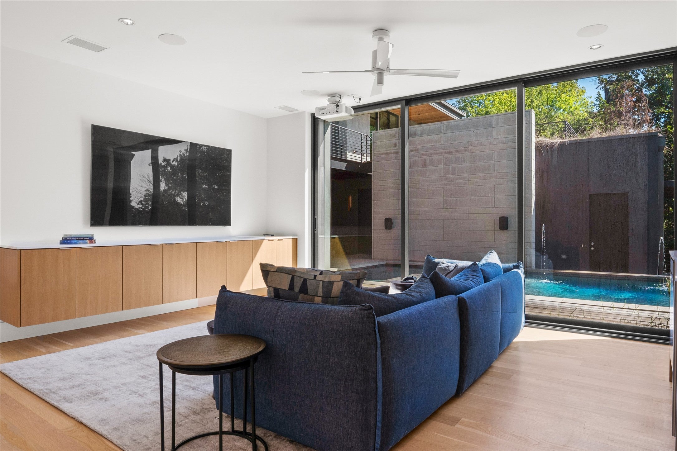 Flower Mound, Texas, 75022, United States, 5 Bedrooms Bedrooms, ,6 BathroomsBathrooms,Residential,Active,1964262