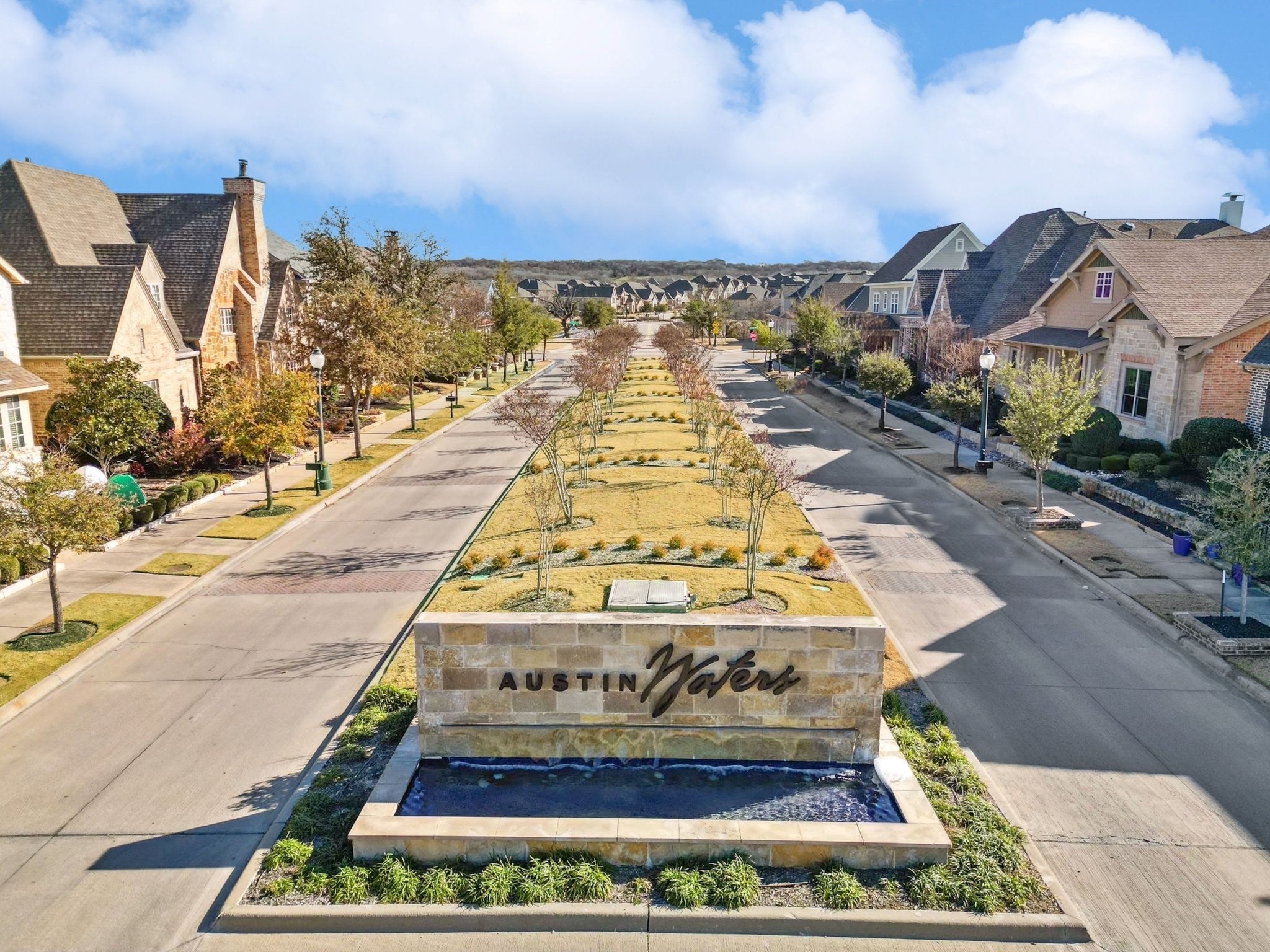 Carrollton, Texas, 75010, United States, 4 Bedrooms Bedrooms, ,7 BathroomsBathrooms,Residential,Active,1960128