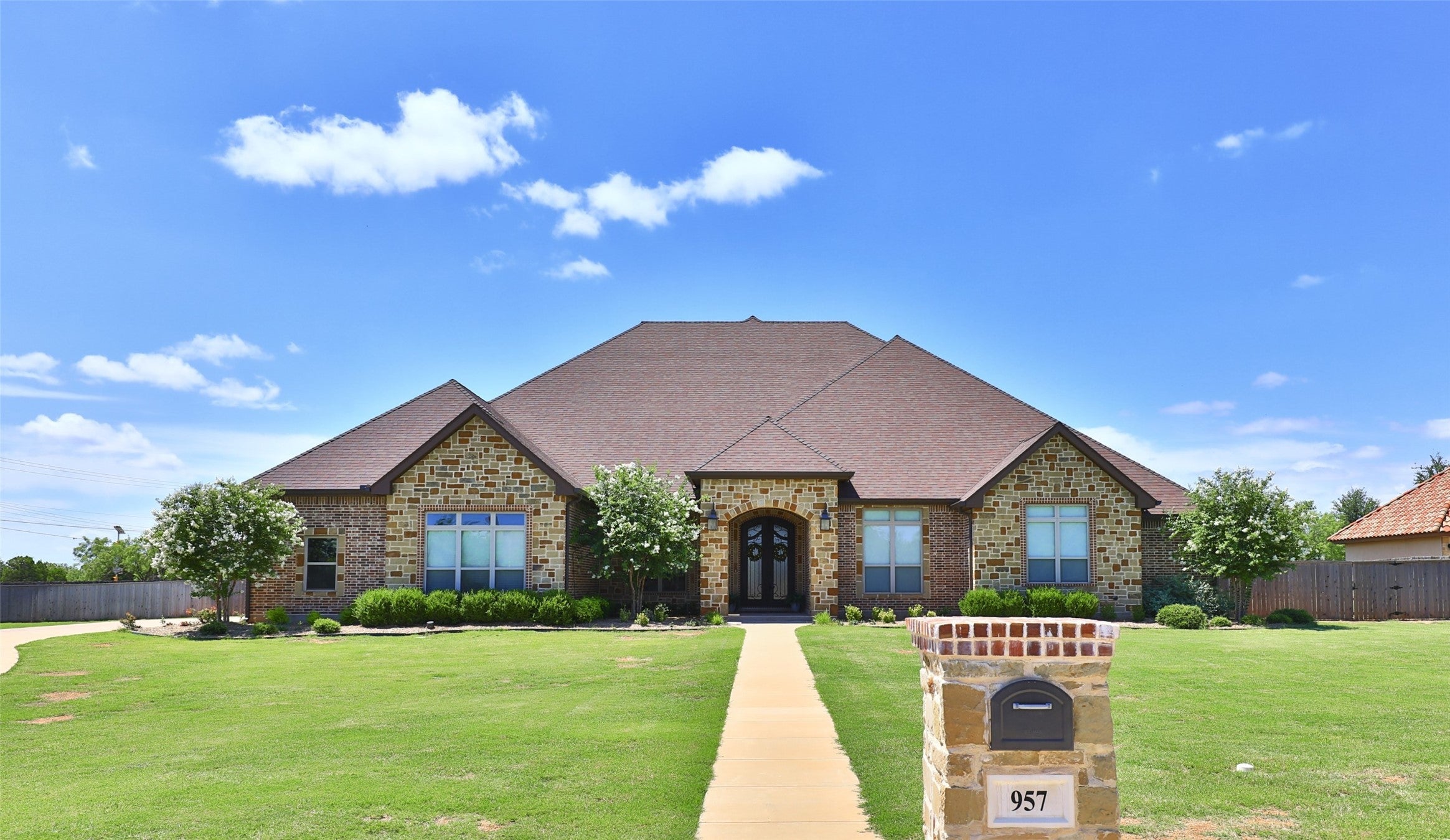 Abilene, Texas, 79602, United States, 5 Bedrooms Bedrooms, ,8 BathroomsBathrooms,Residential,Active,1762874