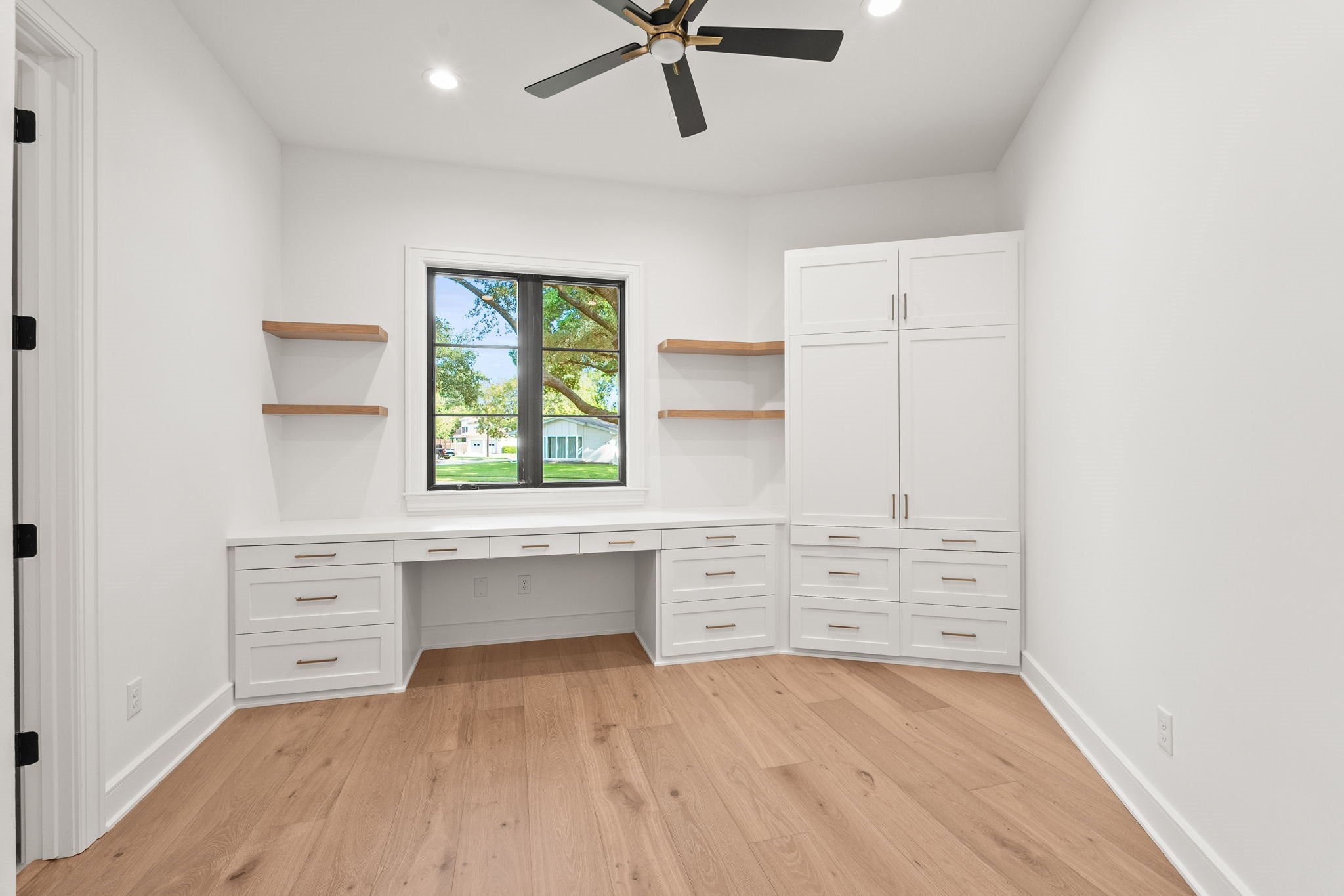 Richardson, Texas, 75080, United States, 5 Bedrooms Bedrooms, ,6 BathroomsBathrooms,Residential,Active,1929792