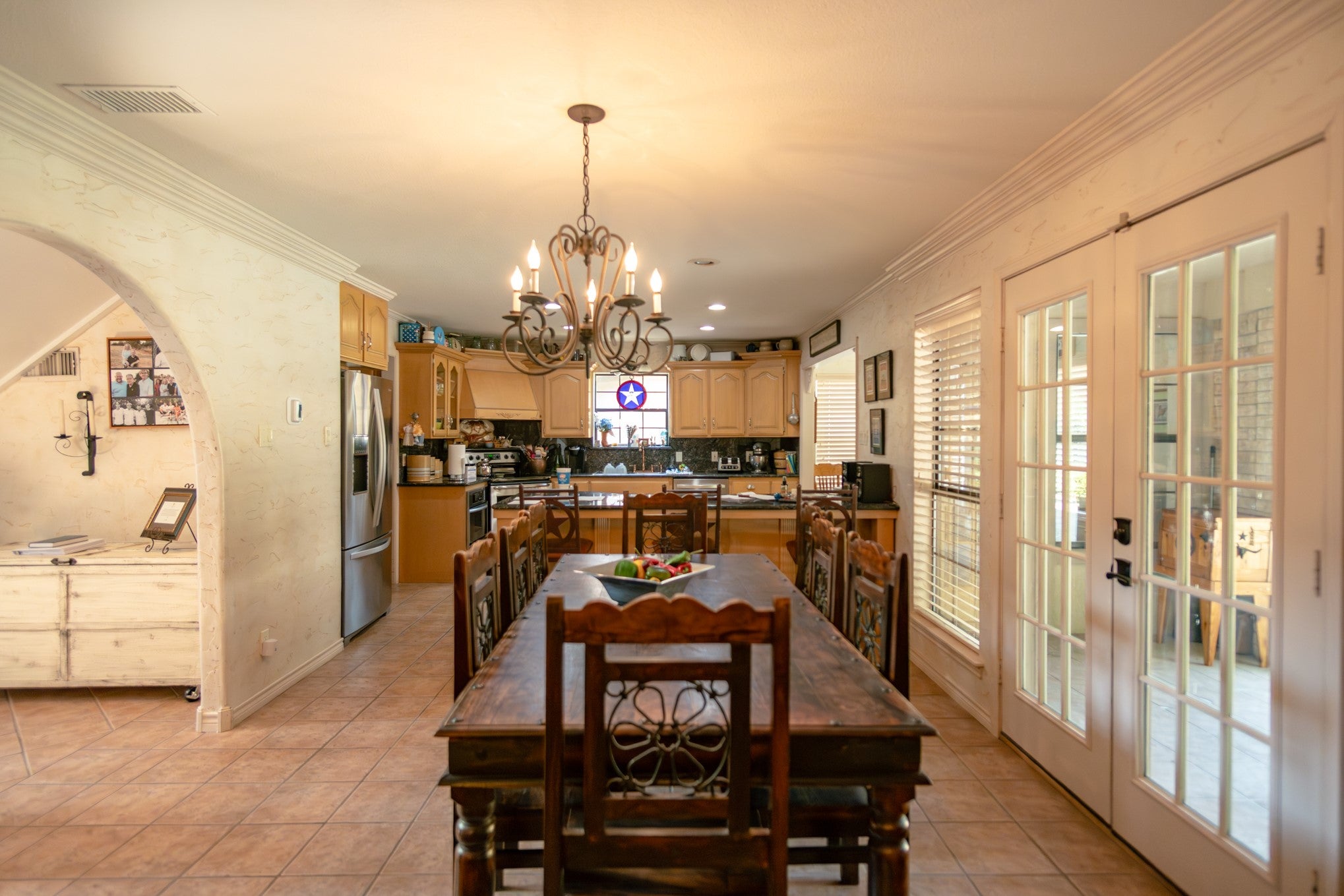 Bonham, Texas, 75418, United States, 4 Bedrooms Bedrooms, ,5 BathroomsBathrooms,Residential,Active,1988725