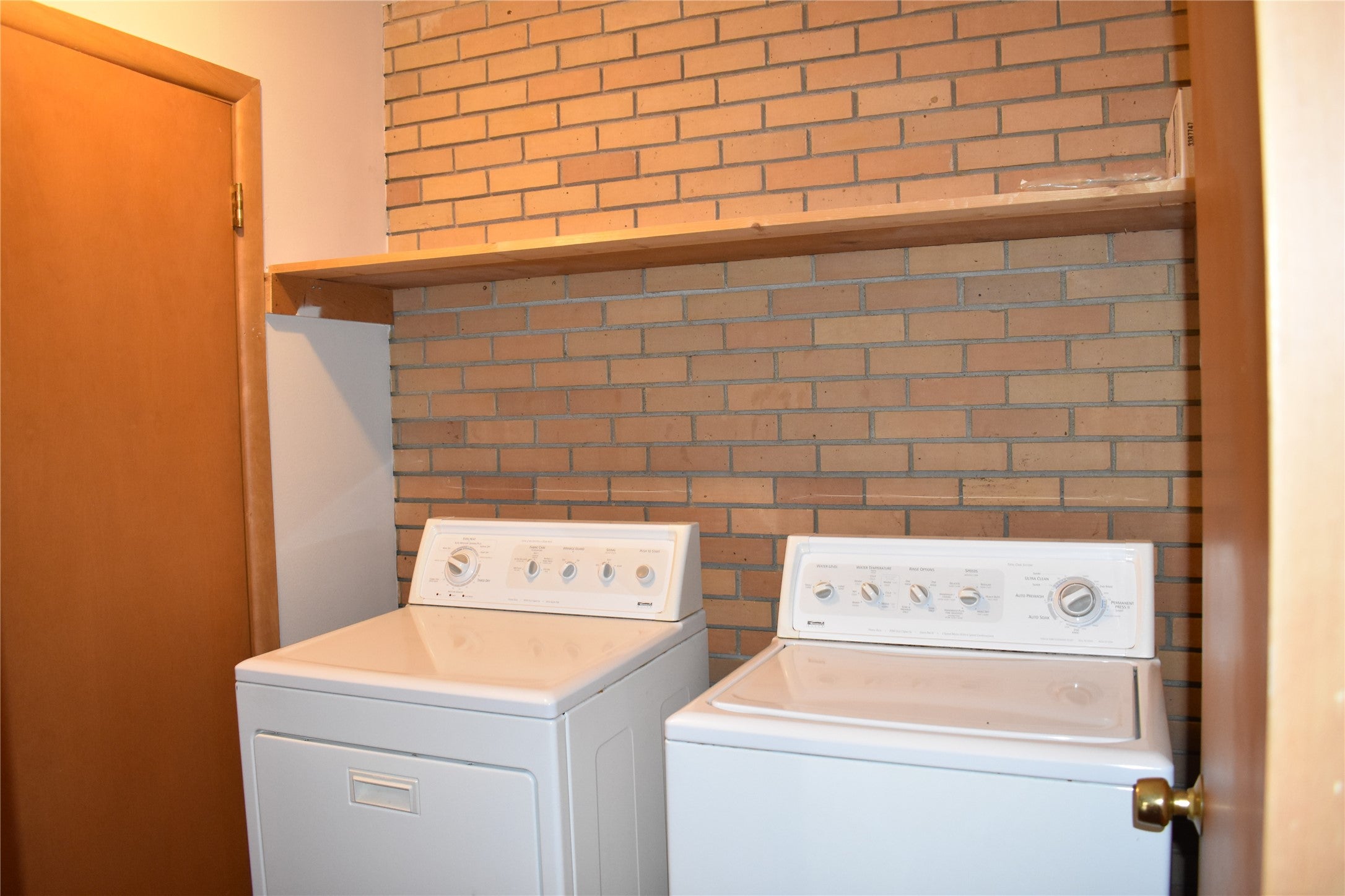 Dallas, Texas, 75225, United States, 4 Bedrooms Bedrooms, ,4 BathroomsBathrooms,Residential,Active,1922674