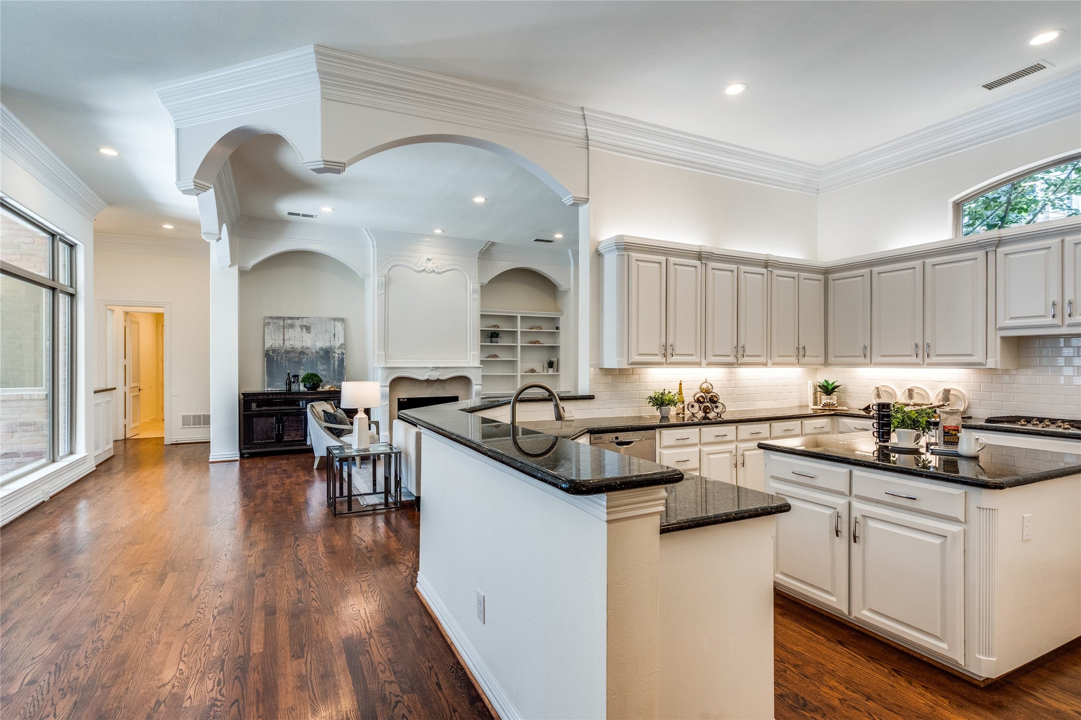 Frisco, Texas, 75034, United States, 4 Bedrooms Bedrooms, ,5 BathroomsBathrooms,Residential,Active,1900185