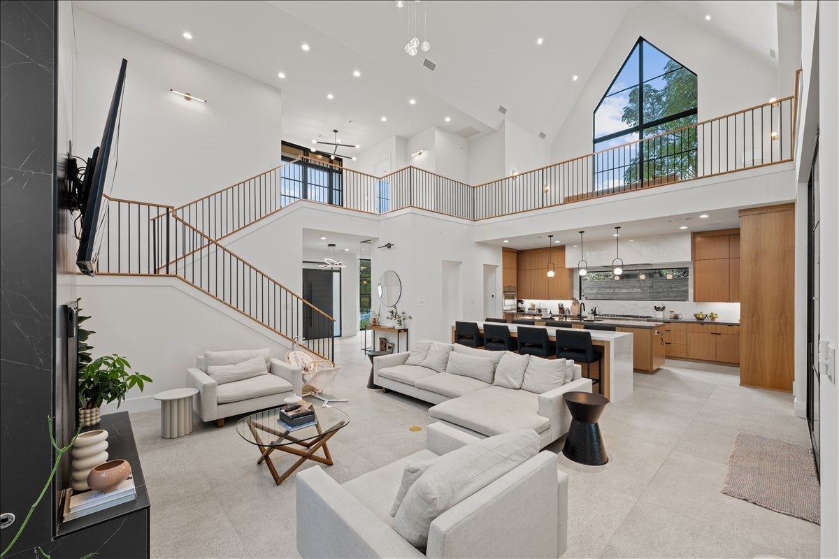 Dallas, Texas, 75206, United States, 4 Bedrooms Bedrooms, ,5 BathroomsBathrooms,Residential,Active,1967298