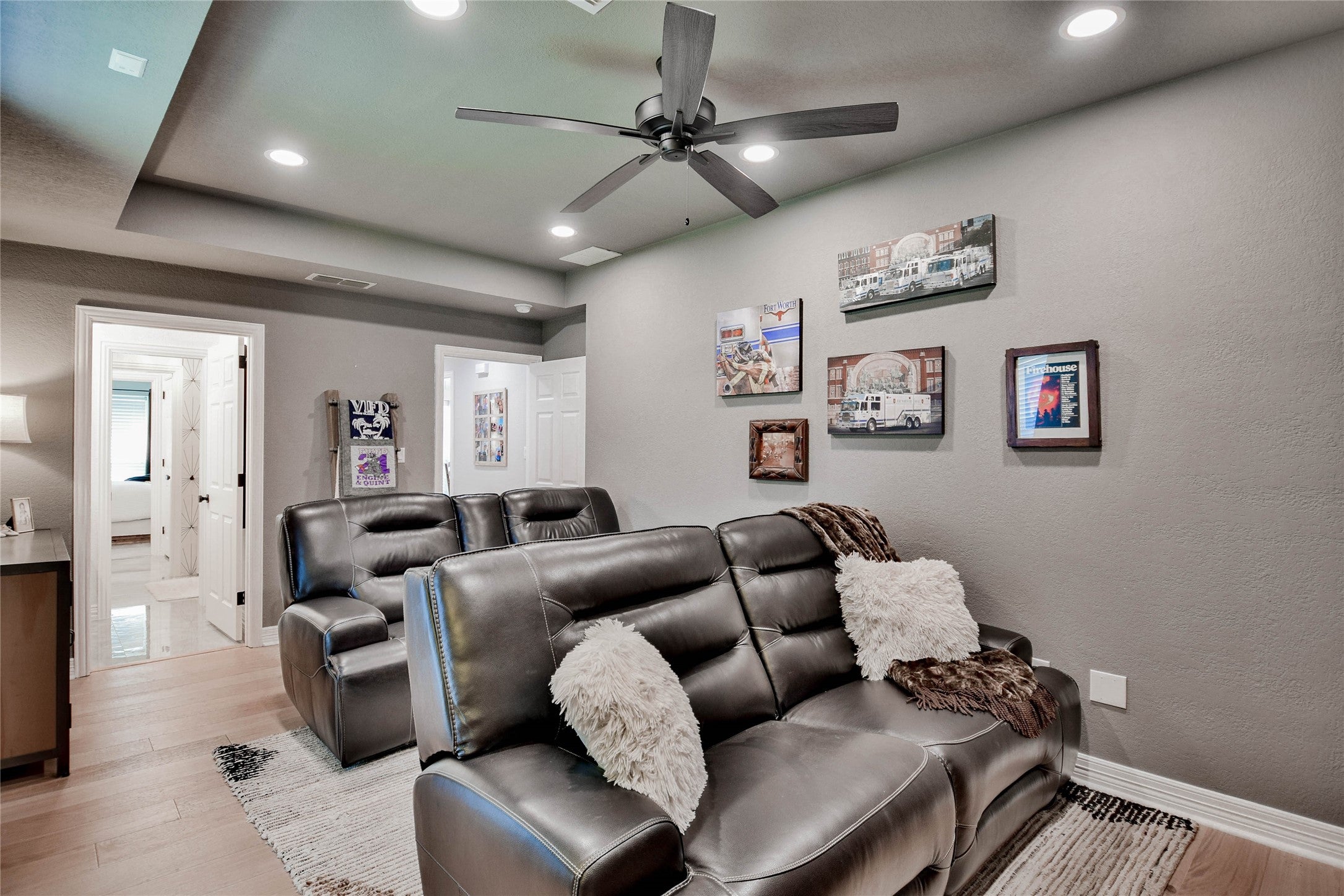 Granbury, Texas, 76048, United States, 3 Bedrooms Bedrooms, ,3 BathroomsBathrooms,Residential,Active,1988467