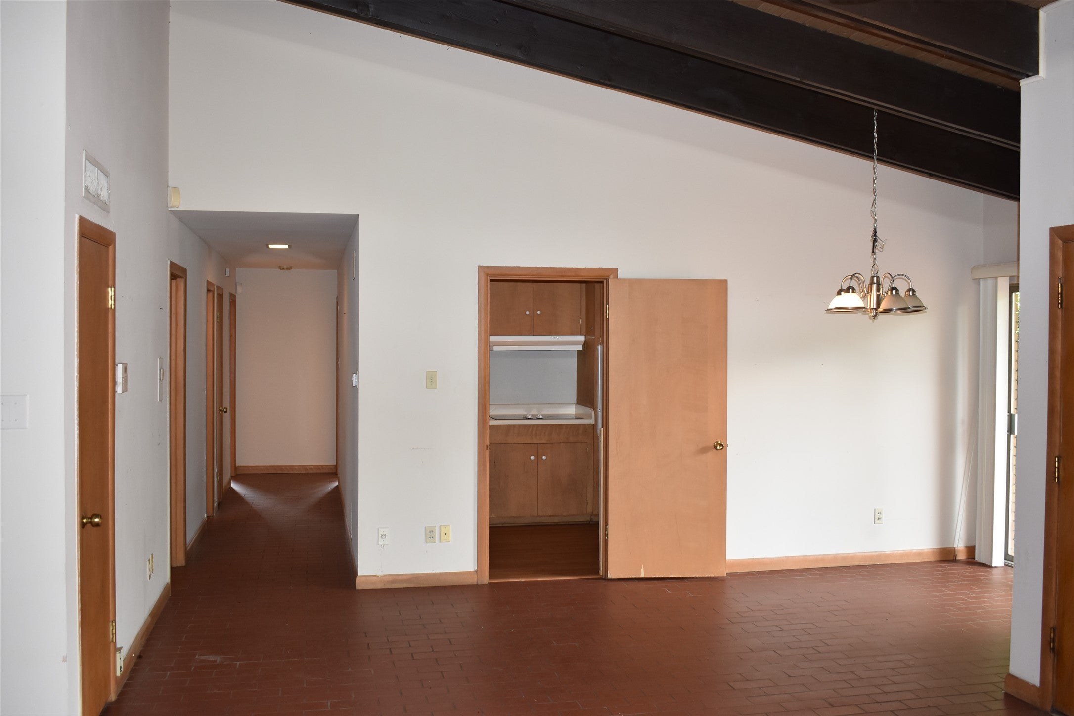 Dallas, Texas, 75225, United States, 4 Bedrooms Bedrooms, ,4 BathroomsBathrooms,Residential,Active,1922674