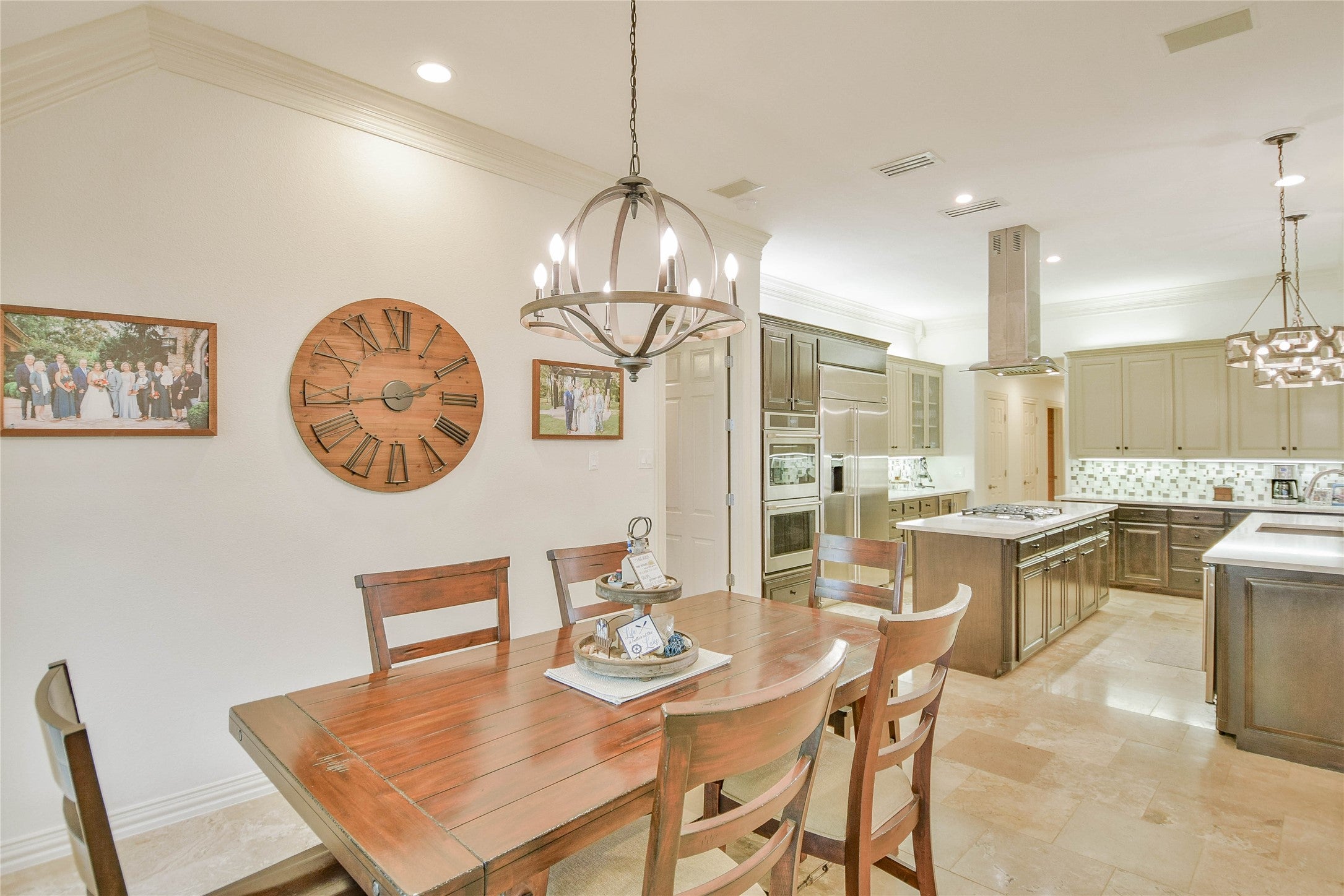 Granbury, Texas, 76048, United States, 3 Bedrooms Bedrooms, ,3 BathroomsBathrooms,Residential,Active,1943796