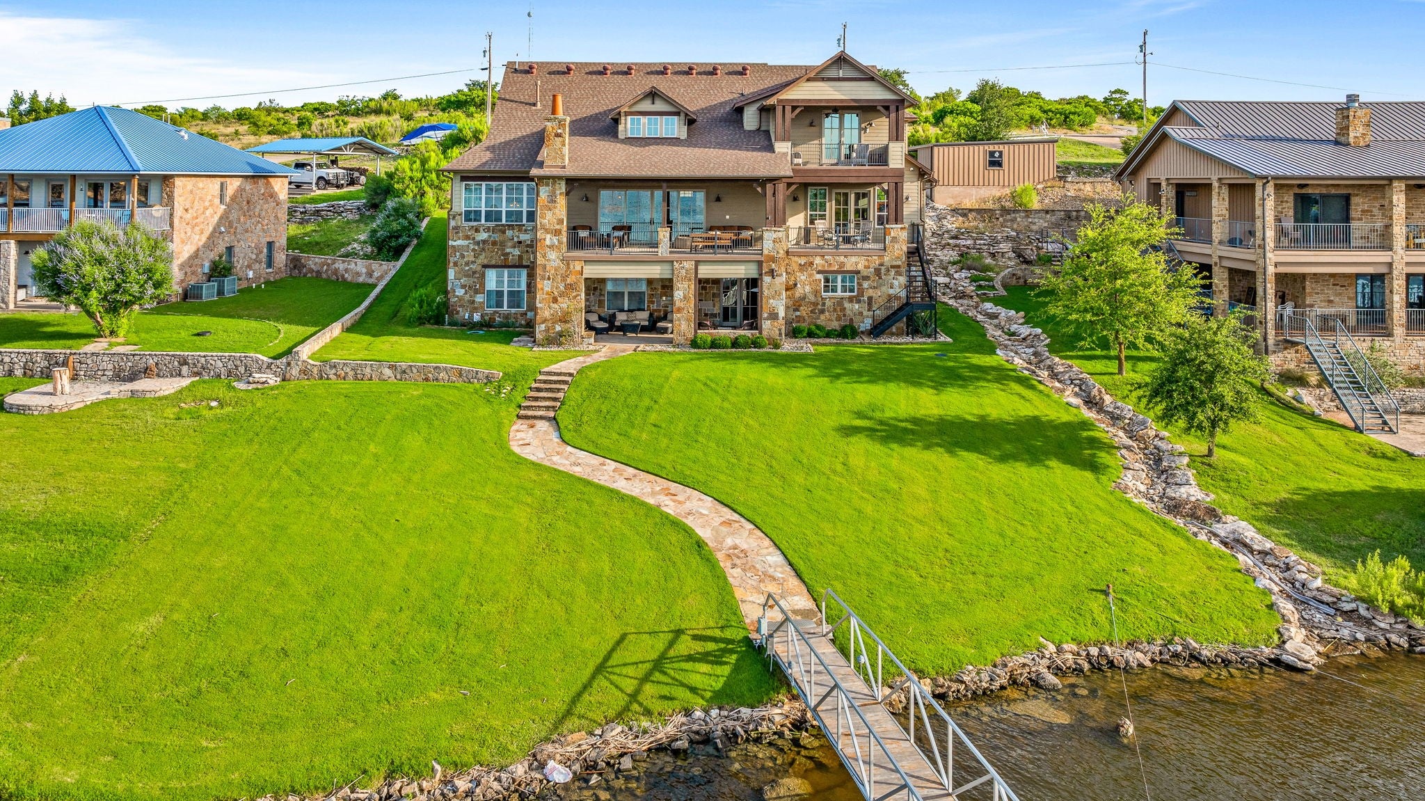 Graford, Texas, 76449, United States, ,6 BathroomsBathrooms,Residential,Active,1852724