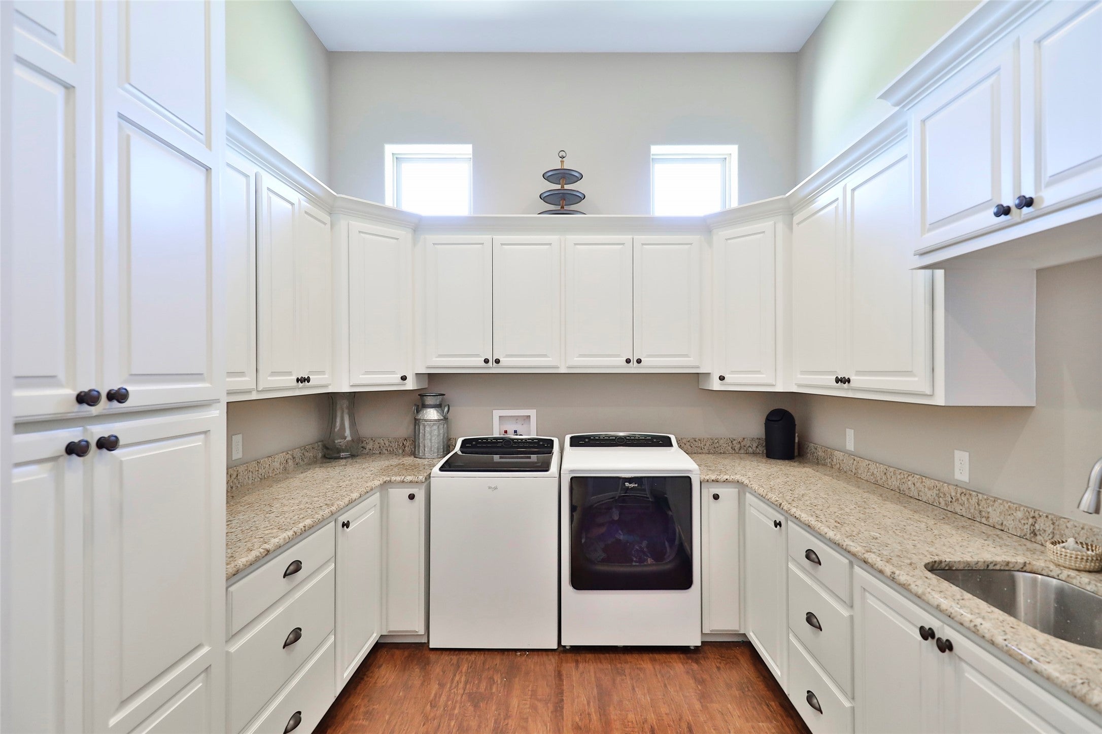 Abilene, Texas, 79602, United States, 5 Bedrooms Bedrooms, ,8 BathroomsBathrooms,Residential,Active,1762874