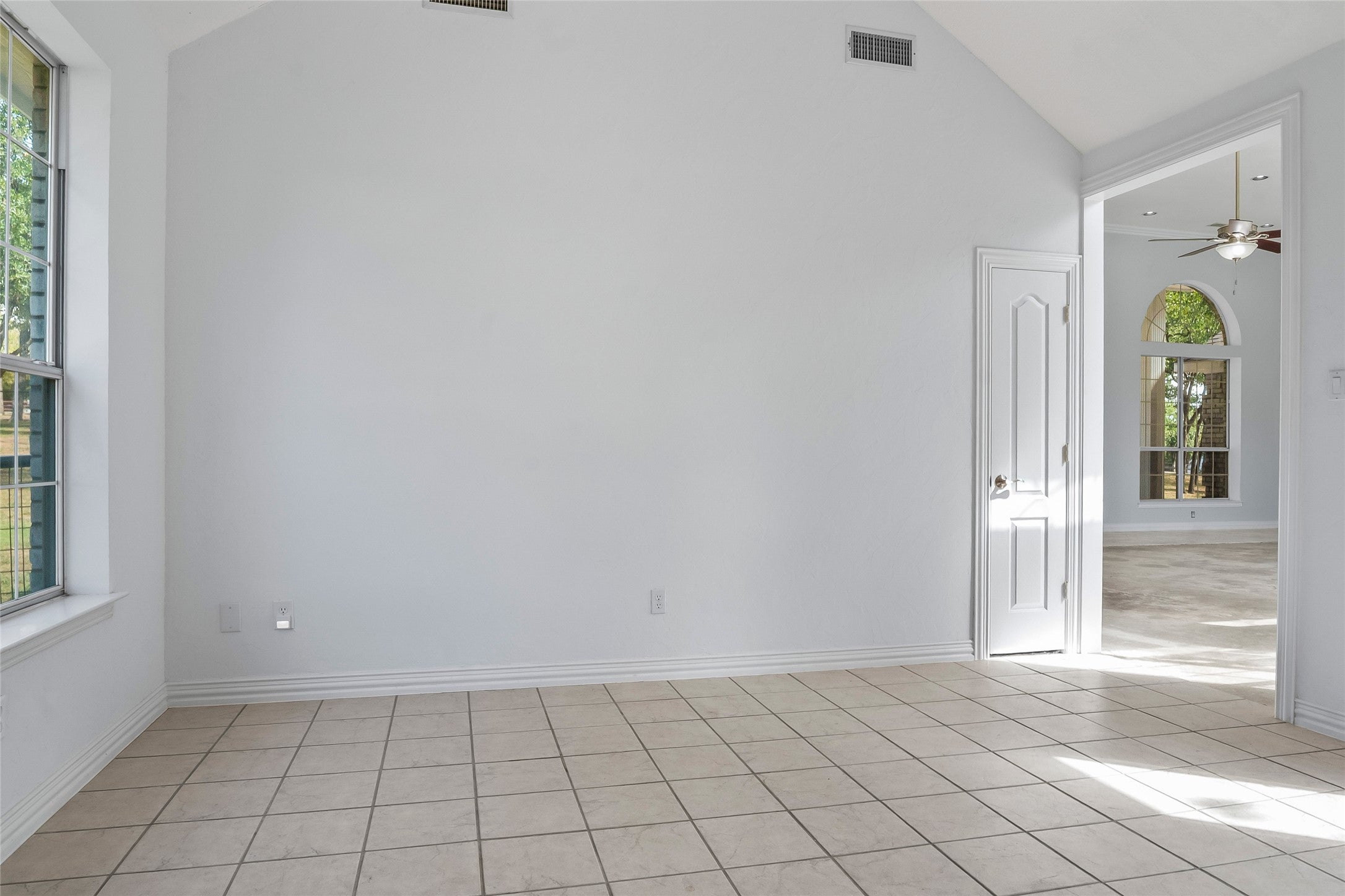 Argyle, Texas, 76226, United States, 3 Bedrooms Bedrooms, ,2 BathroomsBathrooms,Residential,Active,1960132