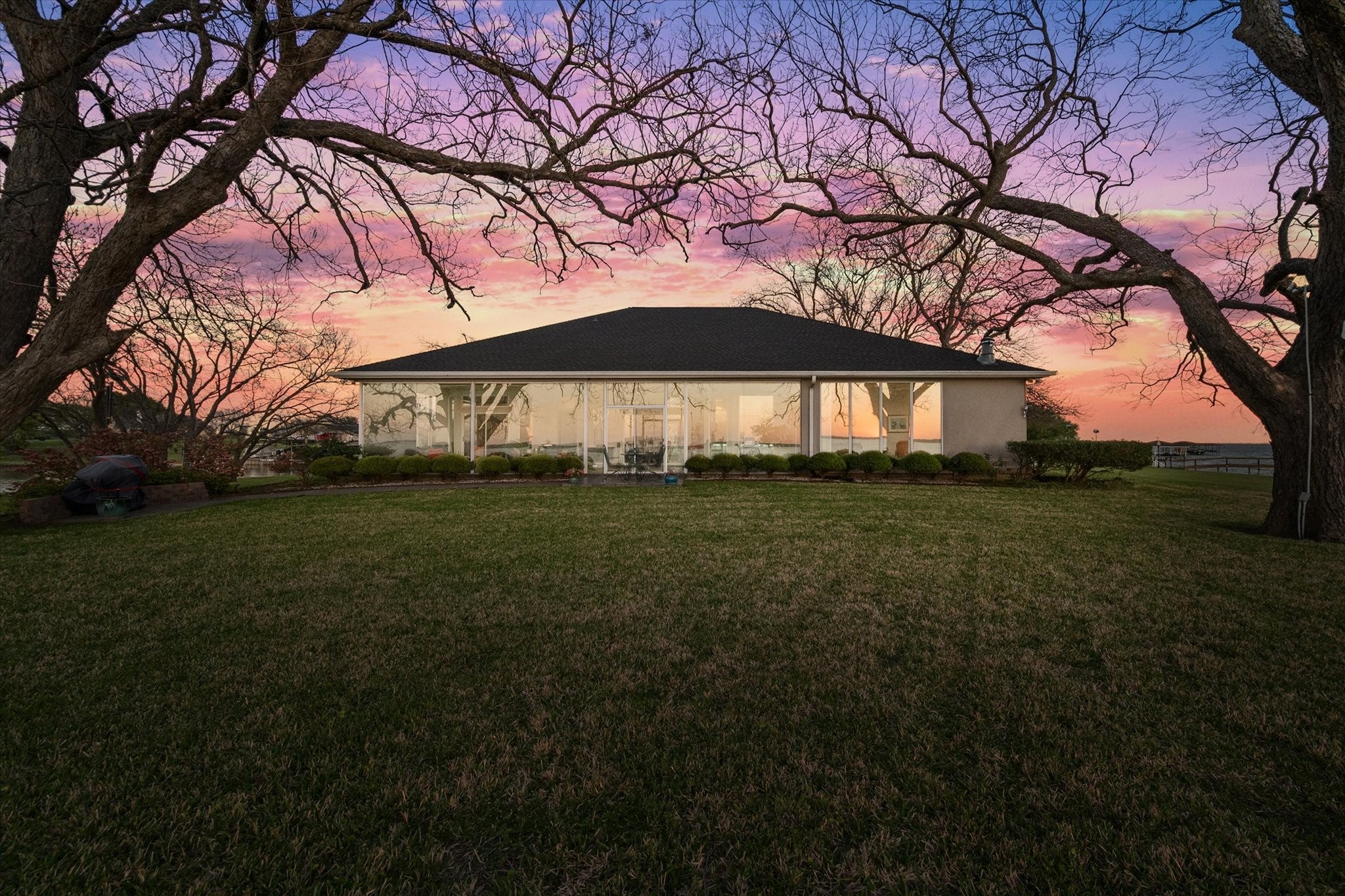 Kerens, Texas, 75144, United States, 5 Bedrooms Bedrooms, ,4 BathroomsBathrooms,Residential,Active,2020765