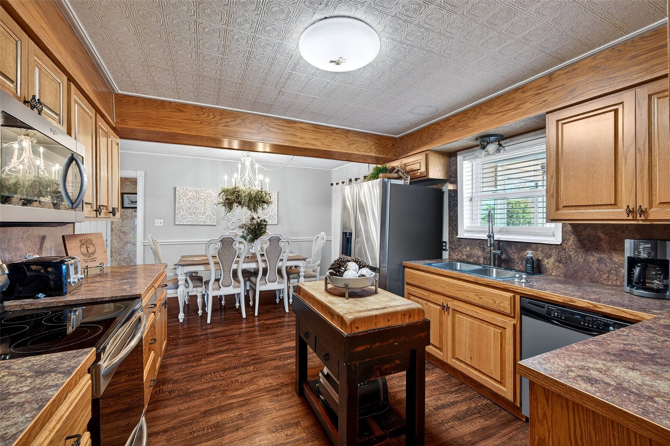 Sherman, Texas, 75090, United States, 3 Bedrooms Bedrooms, ,2 BathroomsBathrooms,Residential,Active,2006784