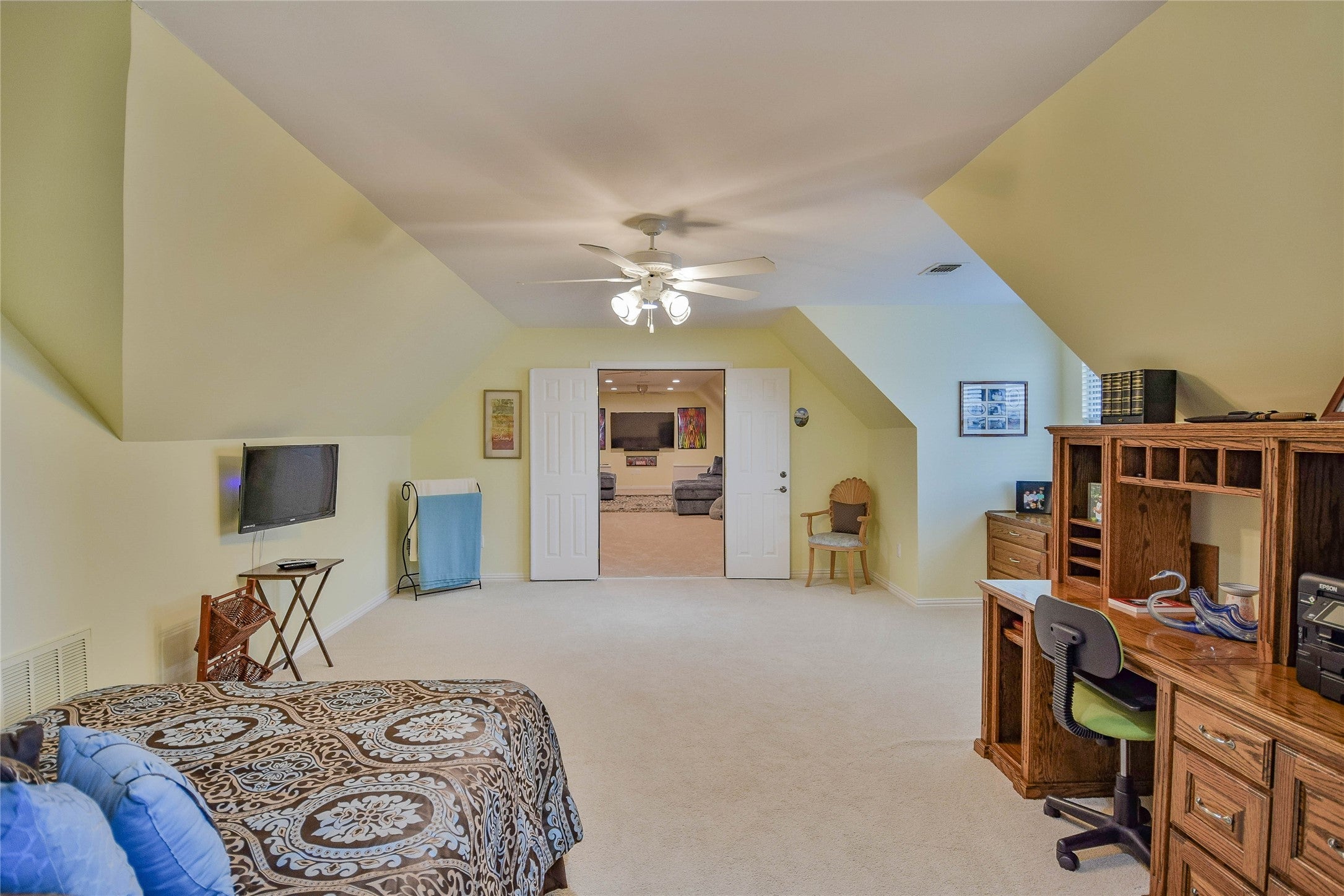 Granbury, Texas, 76048, United States, ,5 BathroomsBathrooms,Residential,Active,1799390