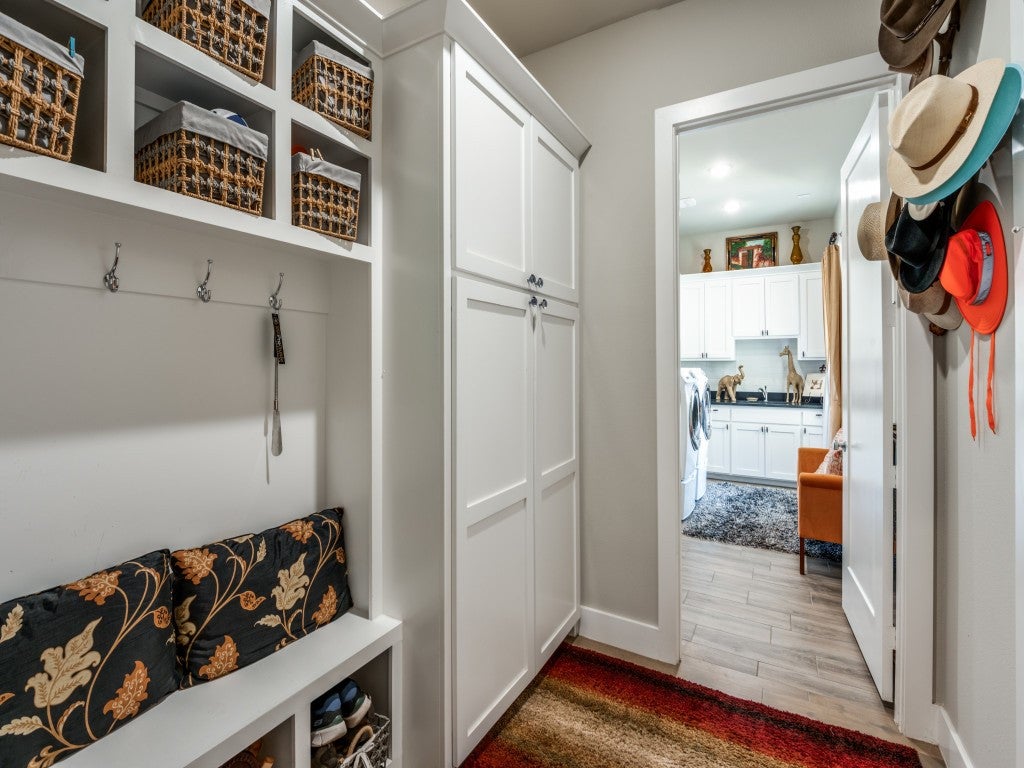 Tyler, Texas, 75709, United States, 4 Bedrooms Bedrooms, ,5 BathroomsBathrooms,Residential,Active,2015815