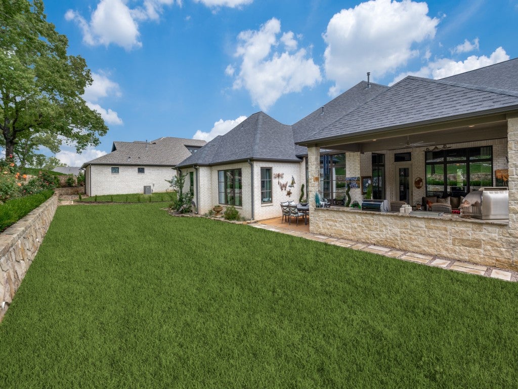 Tyler, Texas, 75709, United States, 4 Bedrooms Bedrooms, ,5 BathroomsBathrooms,Residential,Active,2015815