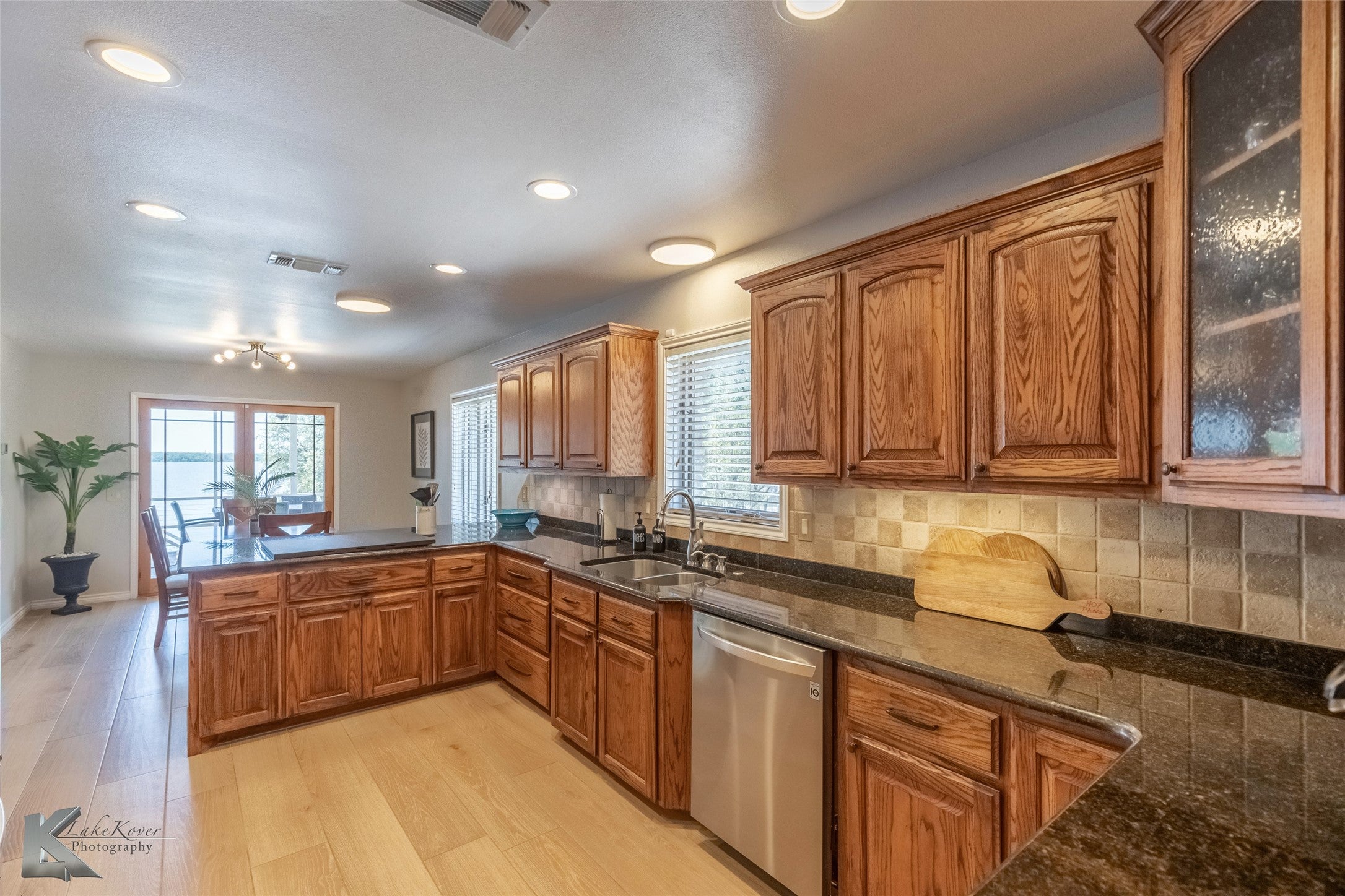 Brownwood, Texas, 76801, United States, ,3 BathroomsBathrooms,Residential,Active,1808343