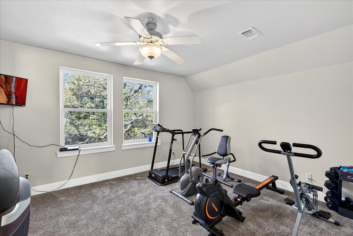 Scurry, Texas, 75158, United States, 4 Bedrooms Bedrooms, ,3 BathroomsBathrooms,Residential,Active,2007195