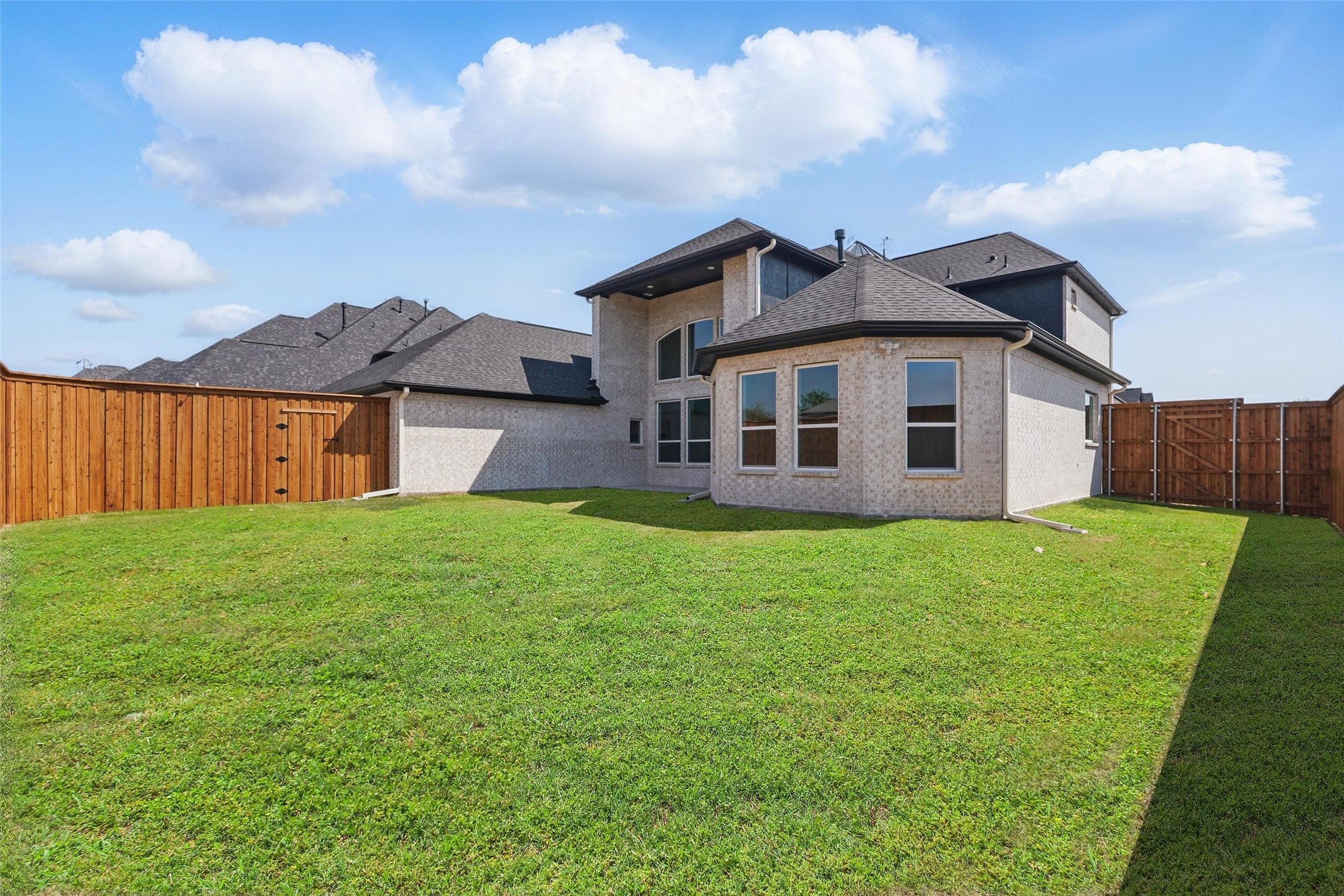 Wylie, Texas, 75098, United States, 5 Bedrooms Bedrooms, ,6 BathroomsBathrooms,Residential,Active,1894588
