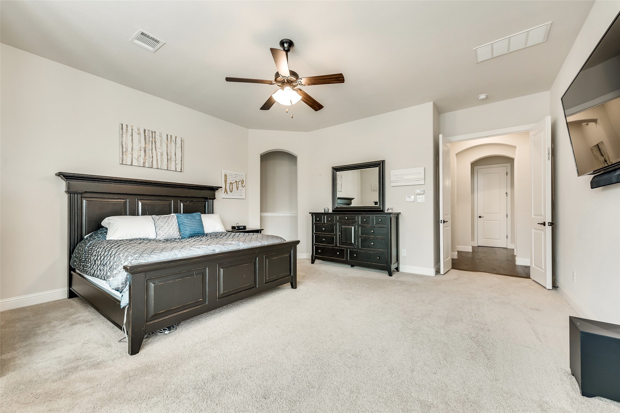 Keller, Texas, 76248, United States, 5 Bedrooms Bedrooms, ,7 BathroomsBathrooms,Residential,Active,2006850