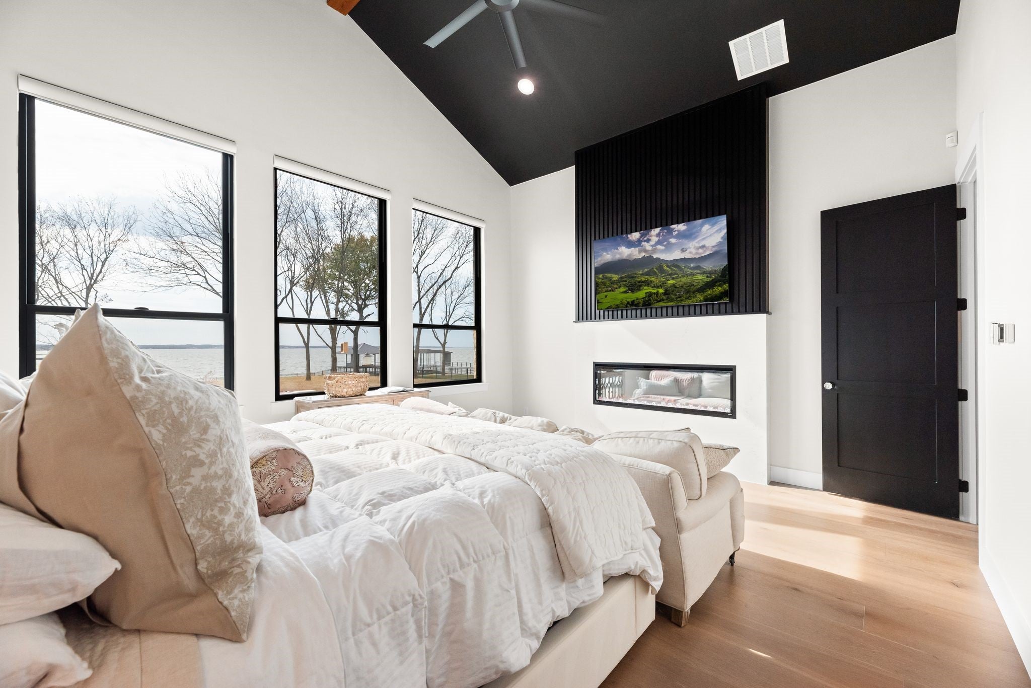 Corsicana, Texas, 75109, United States, 4 Bedrooms Bedrooms, ,5 BathroomsBathrooms,Residential,Active,2009808