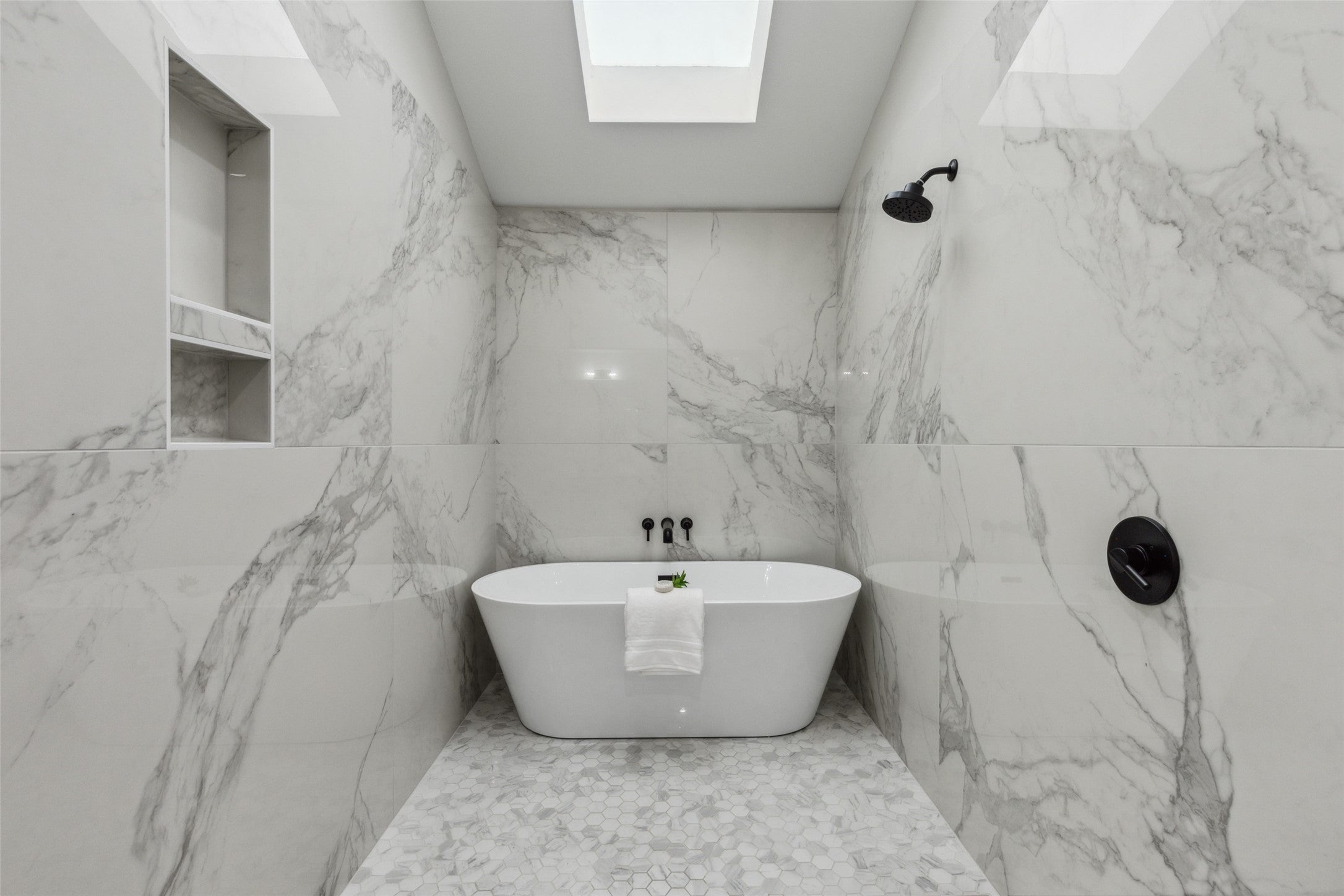 Colleyville, Texas, 76034, United States, 5 Bedrooms Bedrooms, ,4 BathroomsBathrooms,Residential,Active,1832302