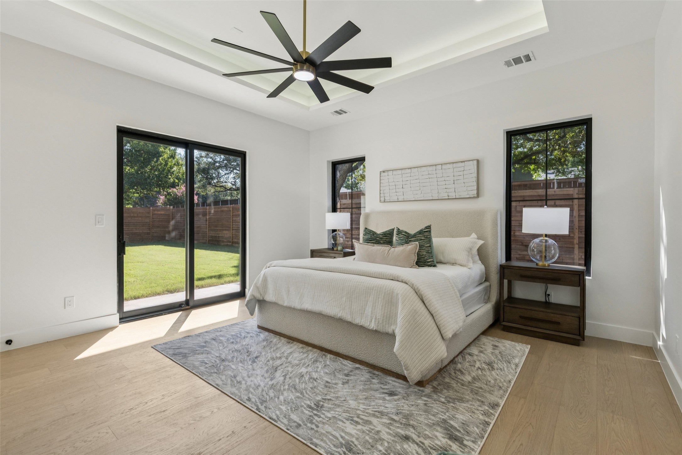 Dallas, Texas, 75229, United States, 5 Bedrooms Bedrooms, ,5 BathroomsBathrooms,Residential,Active,1944089