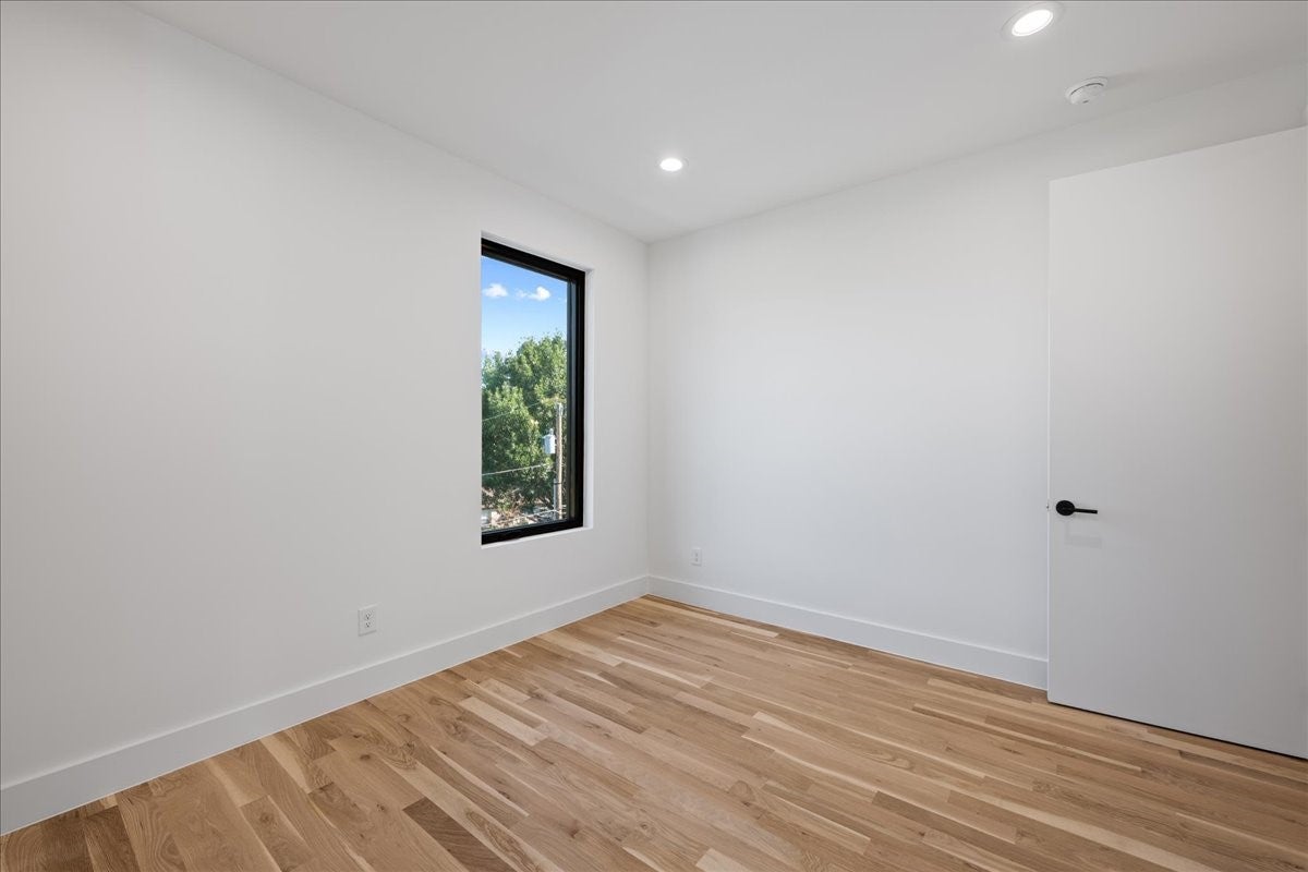 Dallas, Texas, 75204, United States, 4 Bedrooms Bedrooms, ,4 BathroomsBathrooms,Residential,Active,1929706