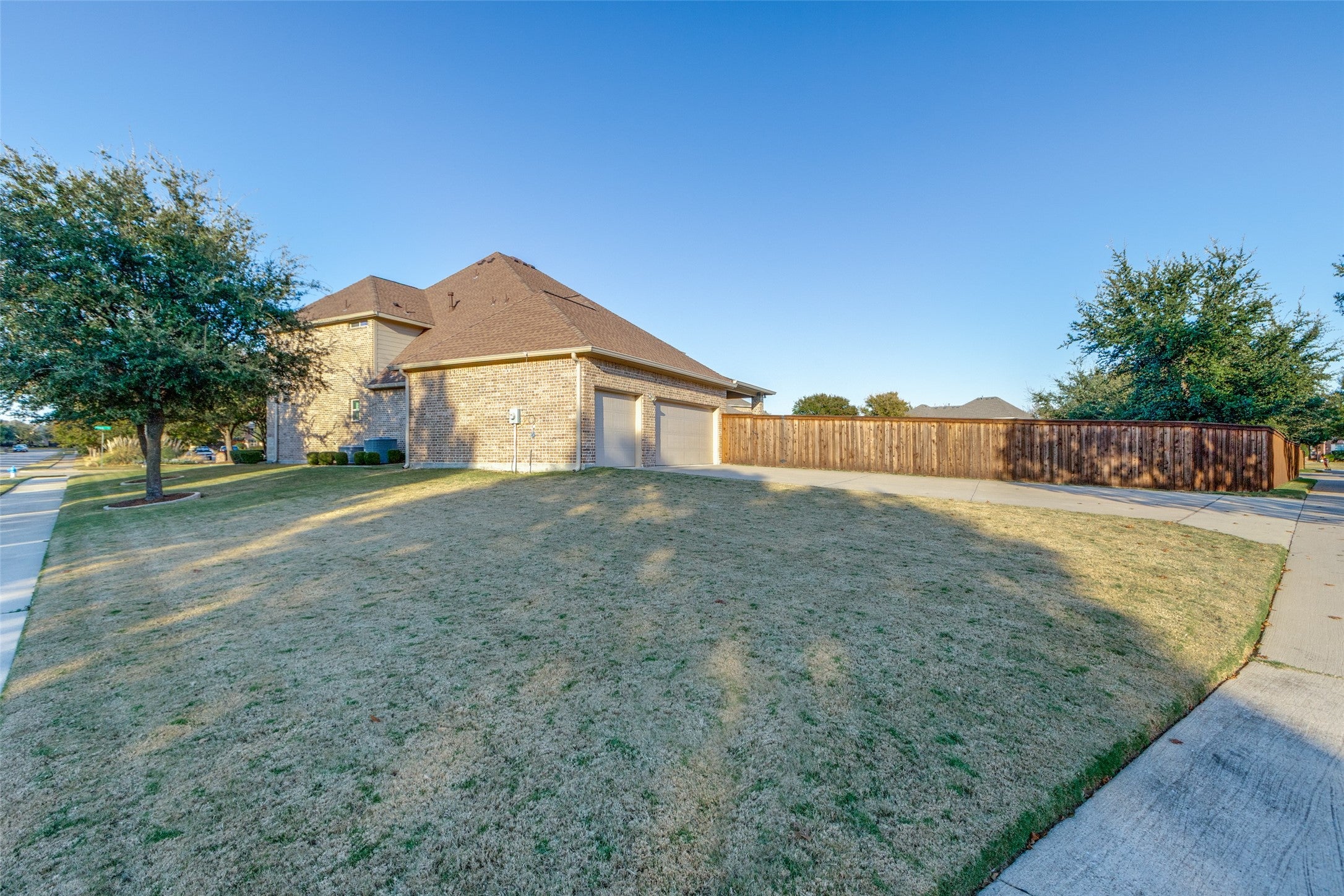 Frisco, Texas, 75033, United States, 5 Bedrooms Bedrooms, ,5 BathroomsBathrooms,Residential,Active,1994954