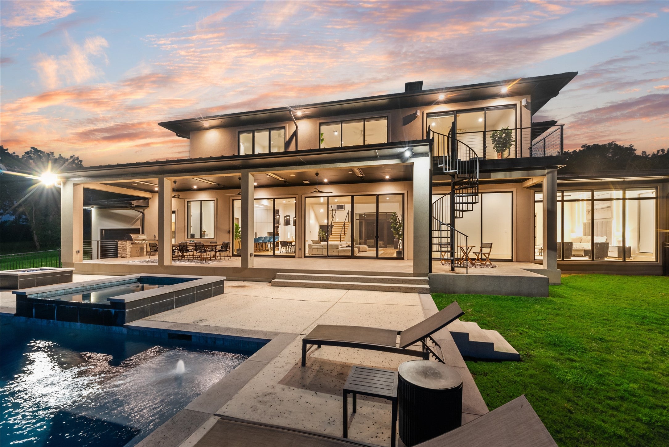 Streetman, Texas, 75859, United States, 5 Bedrooms Bedrooms, ,7 BathroomsBathrooms,Residential,Active,1988712