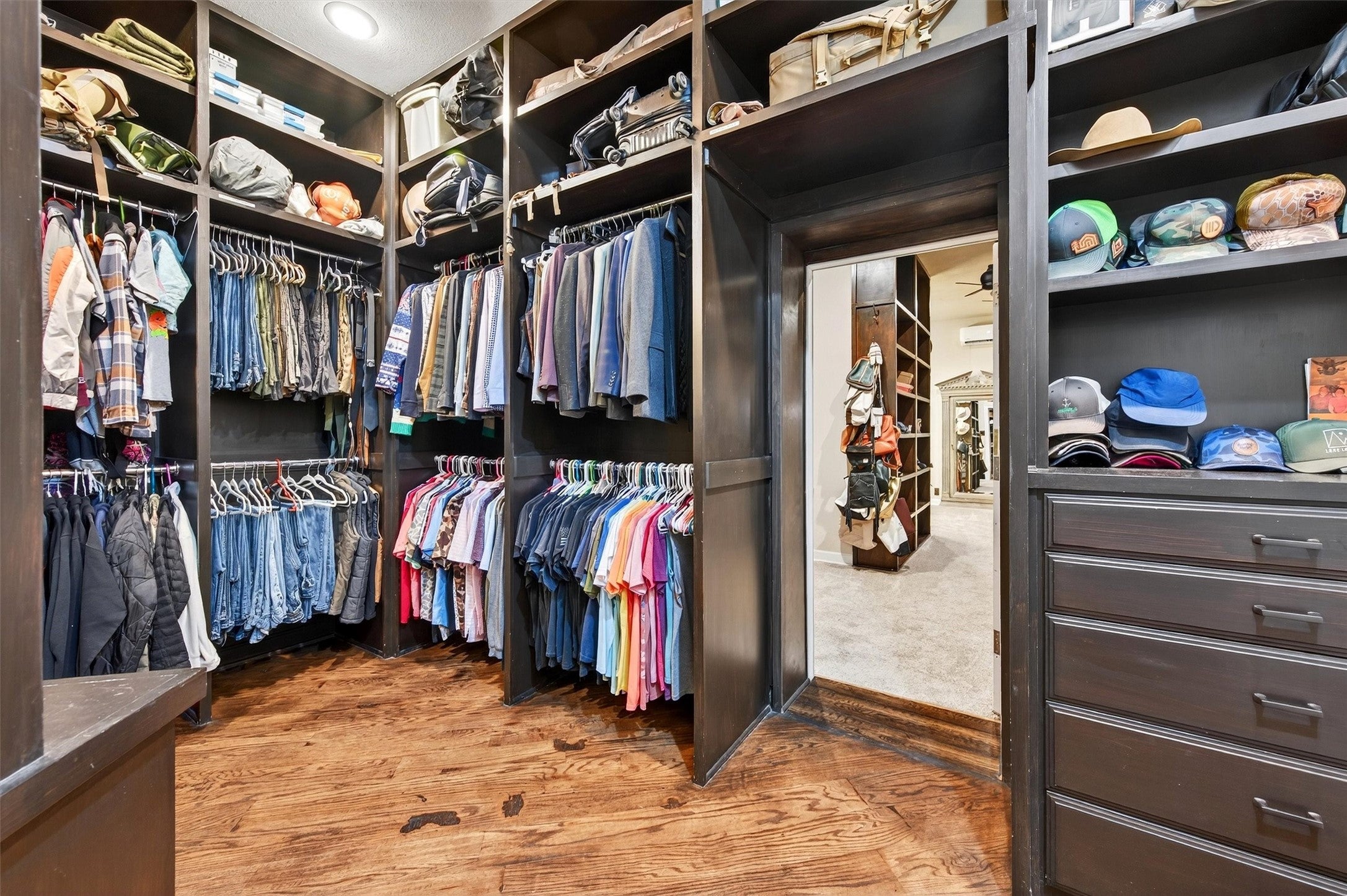 Pottsboro, Texas, 75076, United States, 5 Bedrooms Bedrooms, ,6 BathroomsBathrooms,Residential,Active,1953378