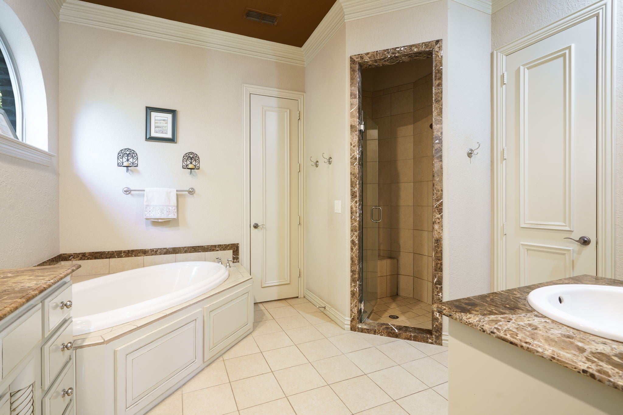 Frisco, Texas, 75033, United States, 5 Bedrooms Bedrooms, ,4 BathroomsBathrooms,Residential,Active,1959547