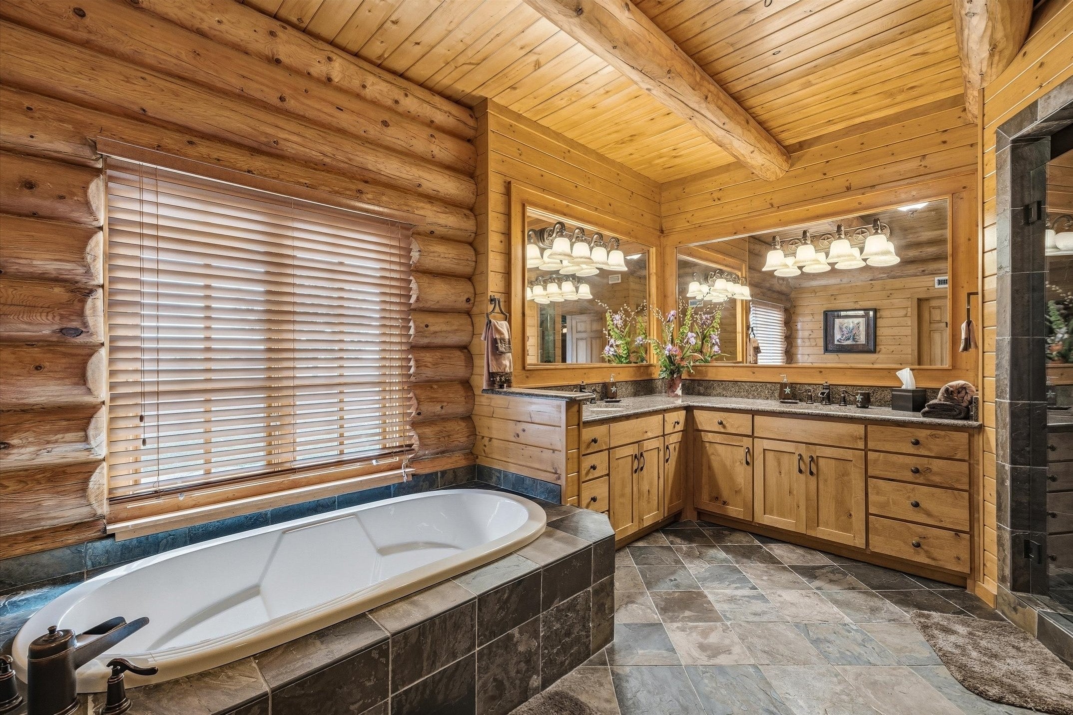 Palmer, Texas, 75152, United States, 6 Bedrooms Bedrooms, ,5 BathroomsBathrooms,Residential,Active,2010532