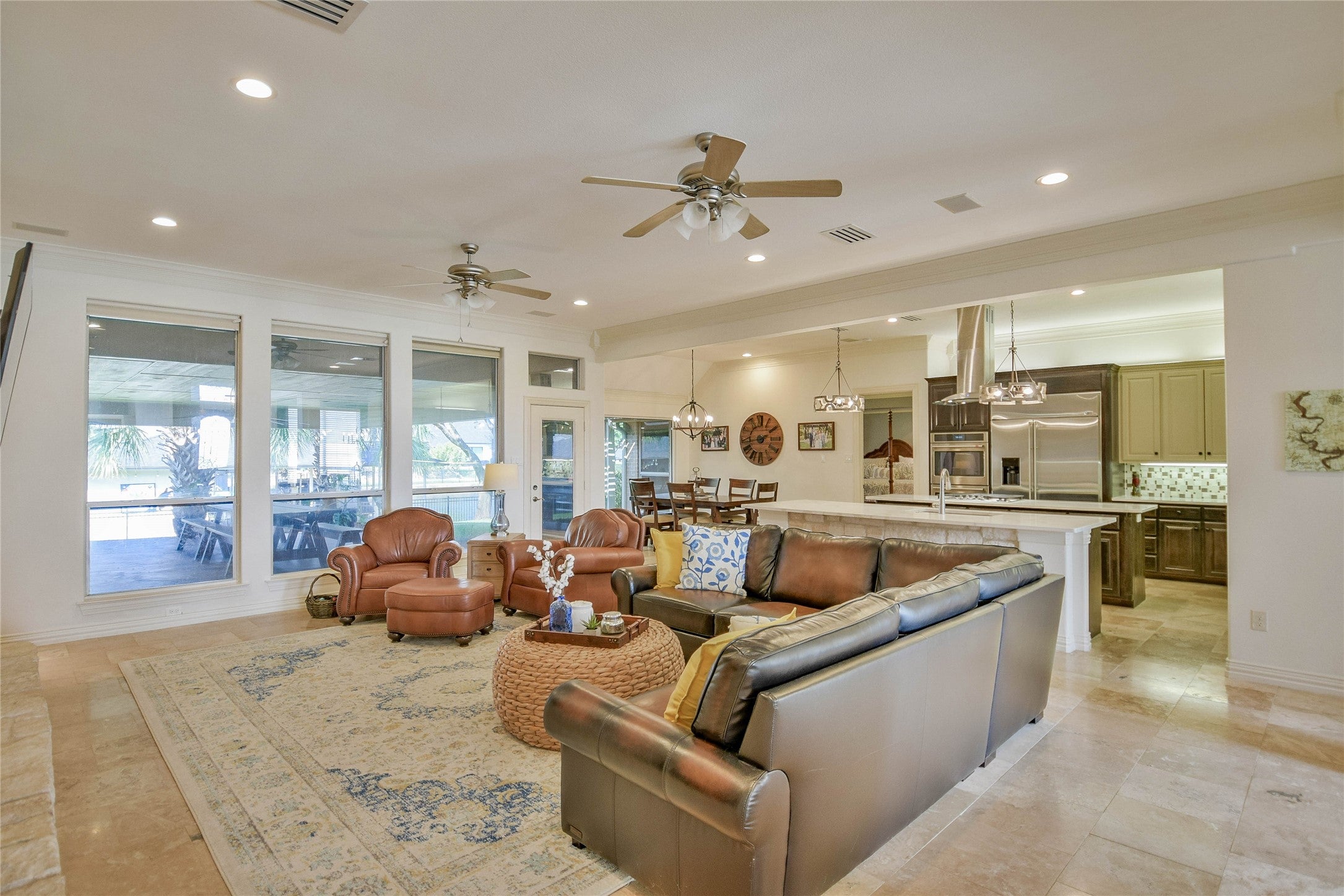 Granbury, Texas, 76048, United States, 3 Bedrooms Bedrooms, ,3 BathroomsBathrooms,Residential,Active,1943796