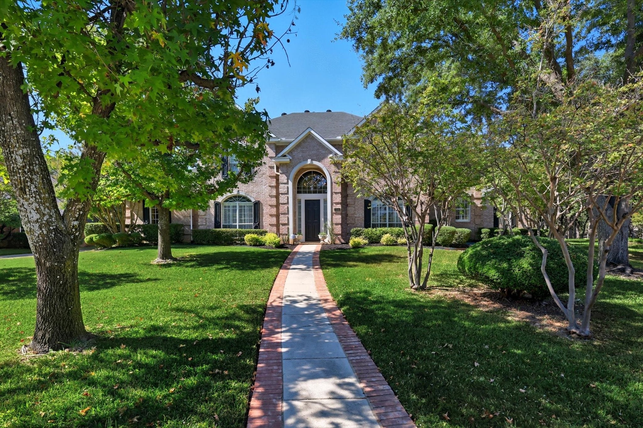 Southlake, Texas, 76092, United States, 5 Bedrooms Bedrooms, ,5 BathroomsBathrooms,Residential,Active,1966028