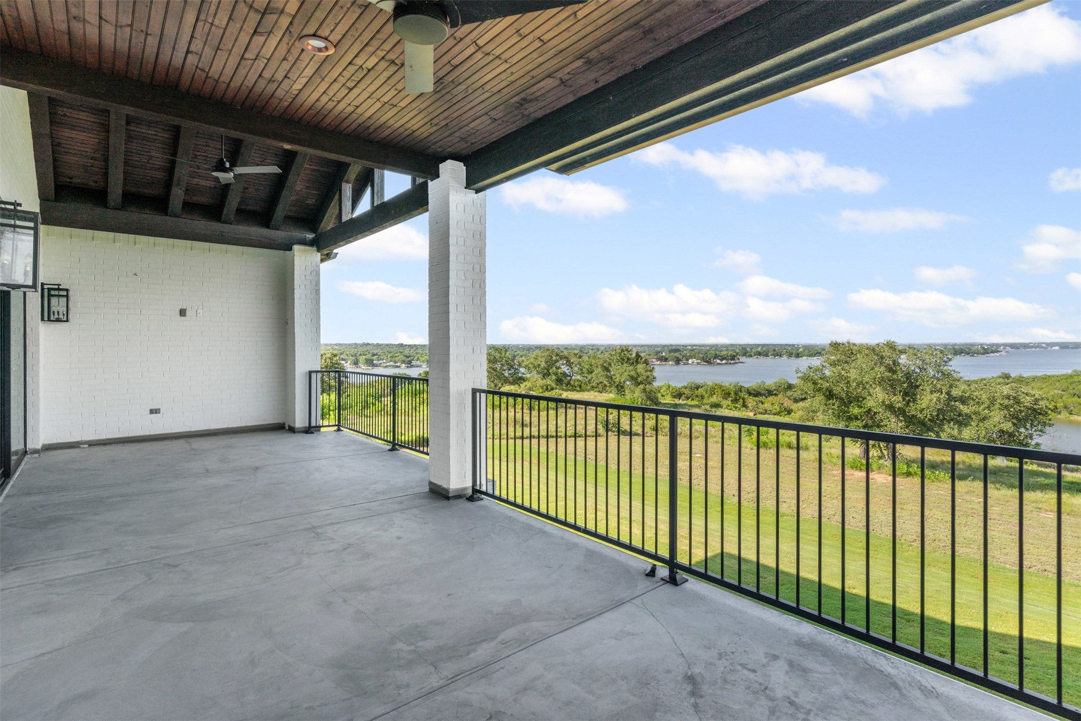 Granbury, Texas, 76048, United States, 5 Bedrooms Bedrooms, ,7 BathroomsBathrooms,Residential,Active,1909834