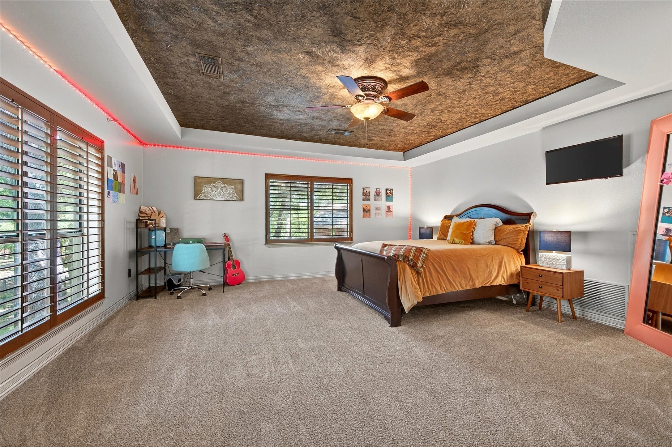 Pottsboro, Texas, 75076, United States, 5 Bedrooms Bedrooms, ,6 BathroomsBathrooms,Residential,Active,1953378