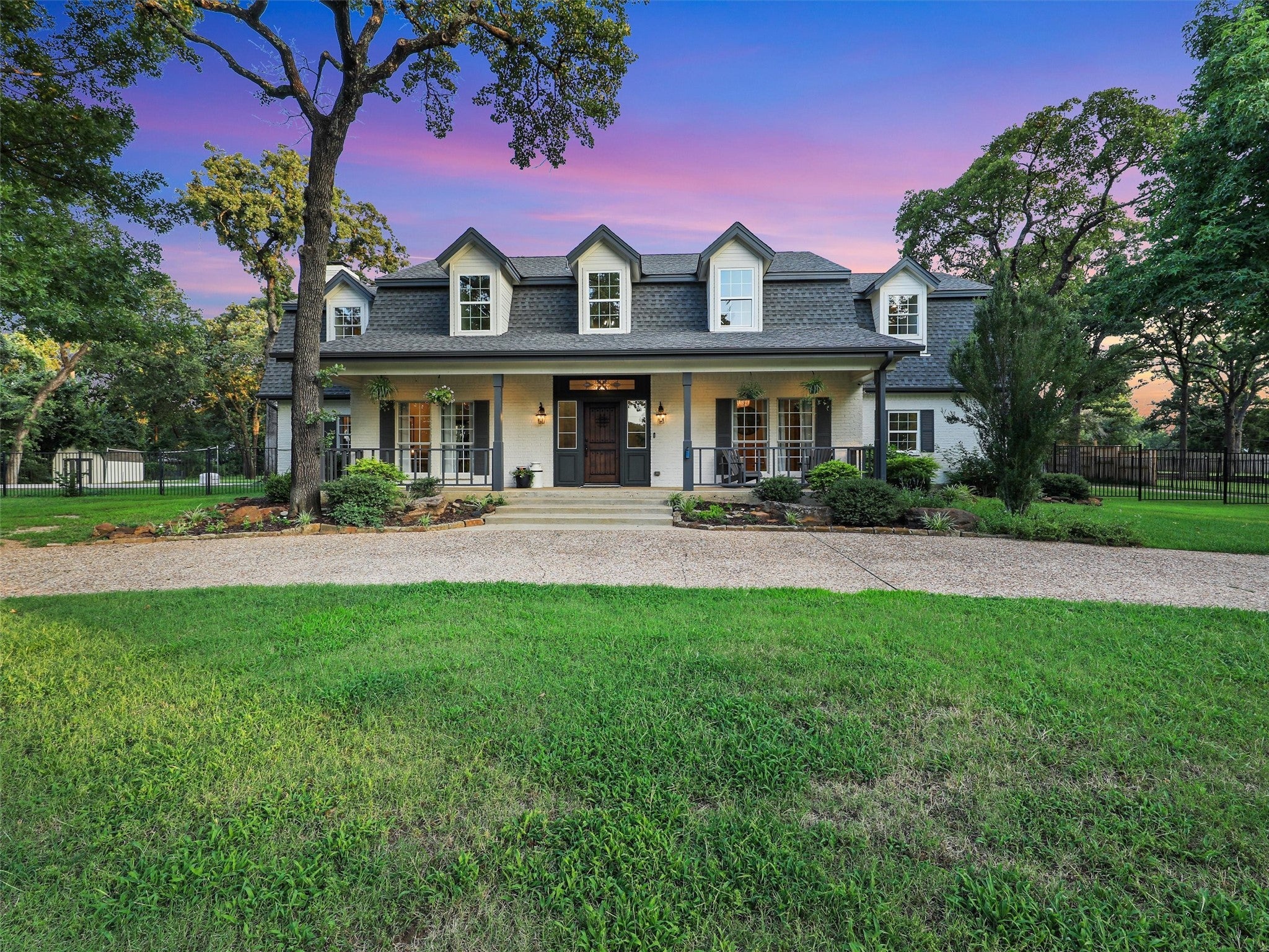 Southlake, Texas, 76092, United States, 5 Bedrooms Bedrooms, ,4 BathroomsBathrooms,Residential,Active,1894222