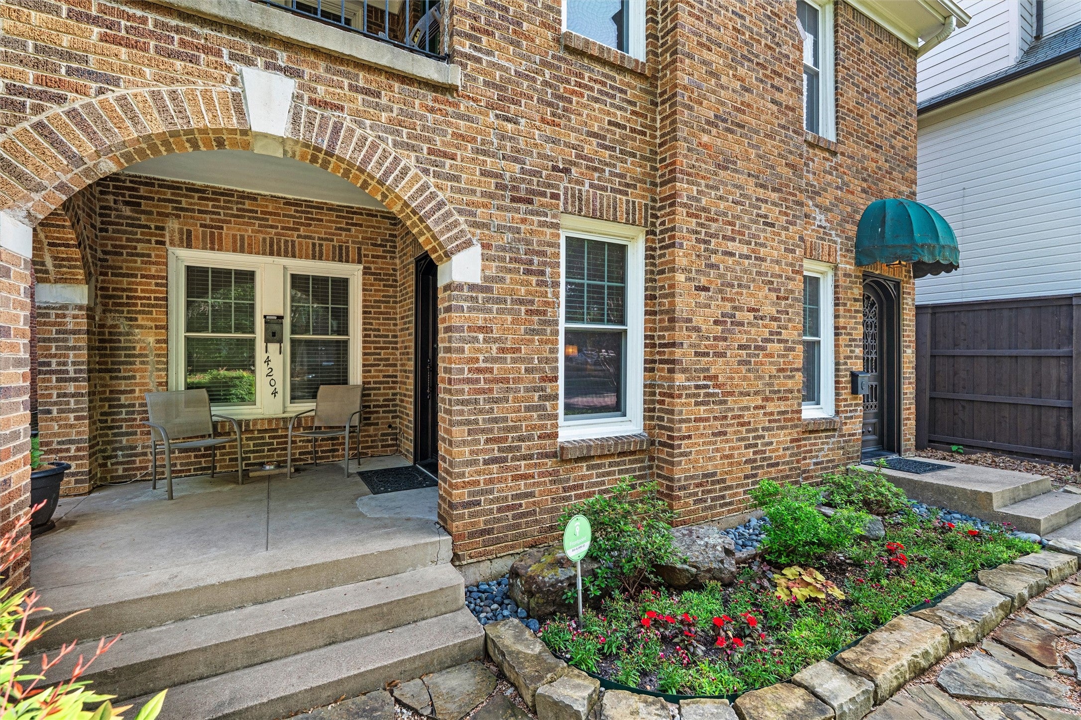 Dallas, Texas, 75219, United States, 6 Bedrooms Bedrooms, ,2 BathroomsBathrooms,Residential,Active,1808211