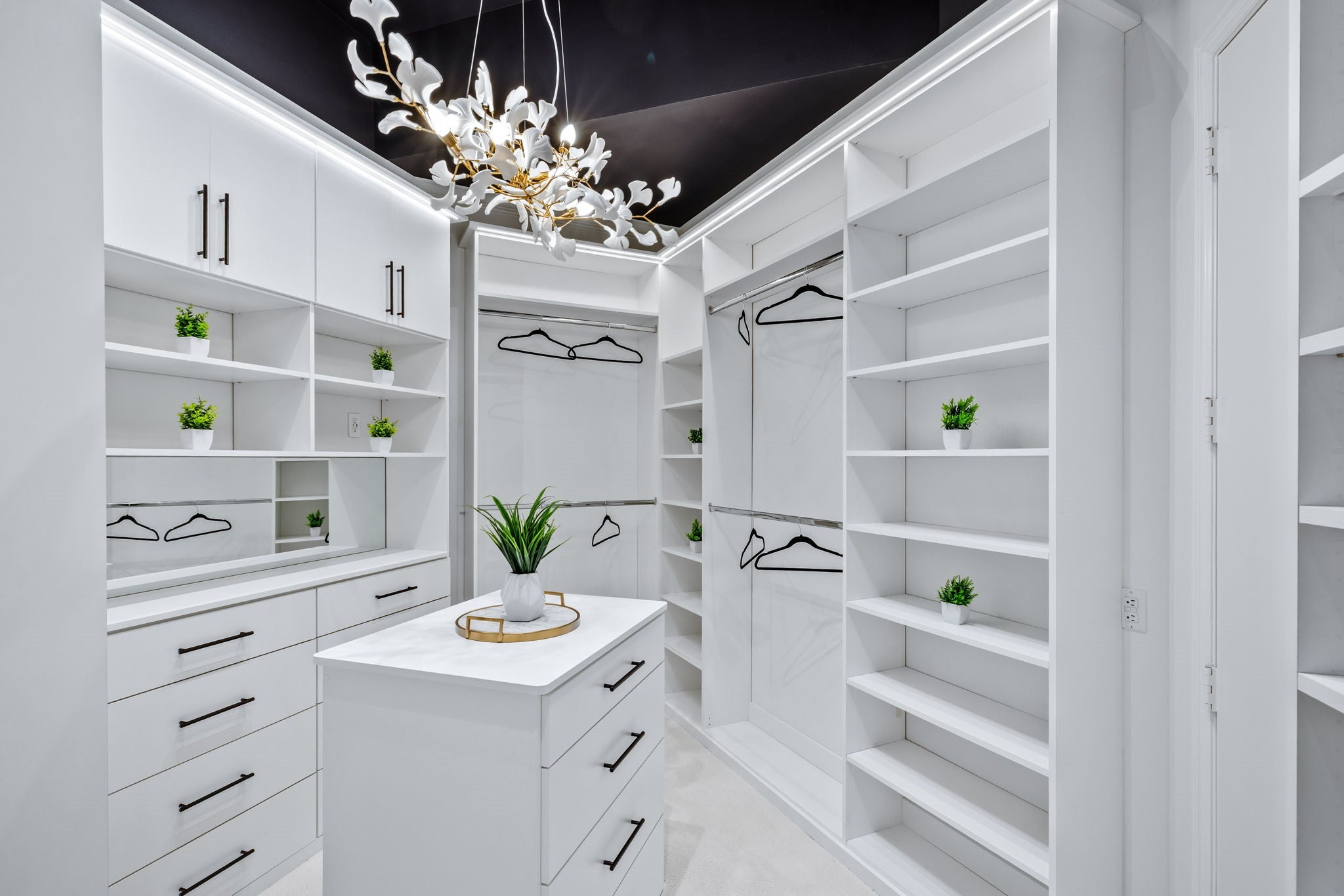 Plano, Texas, 75093, United States, 4 Bedrooms Bedrooms, ,5 BathroomsBathrooms,Residential,Active,1945444