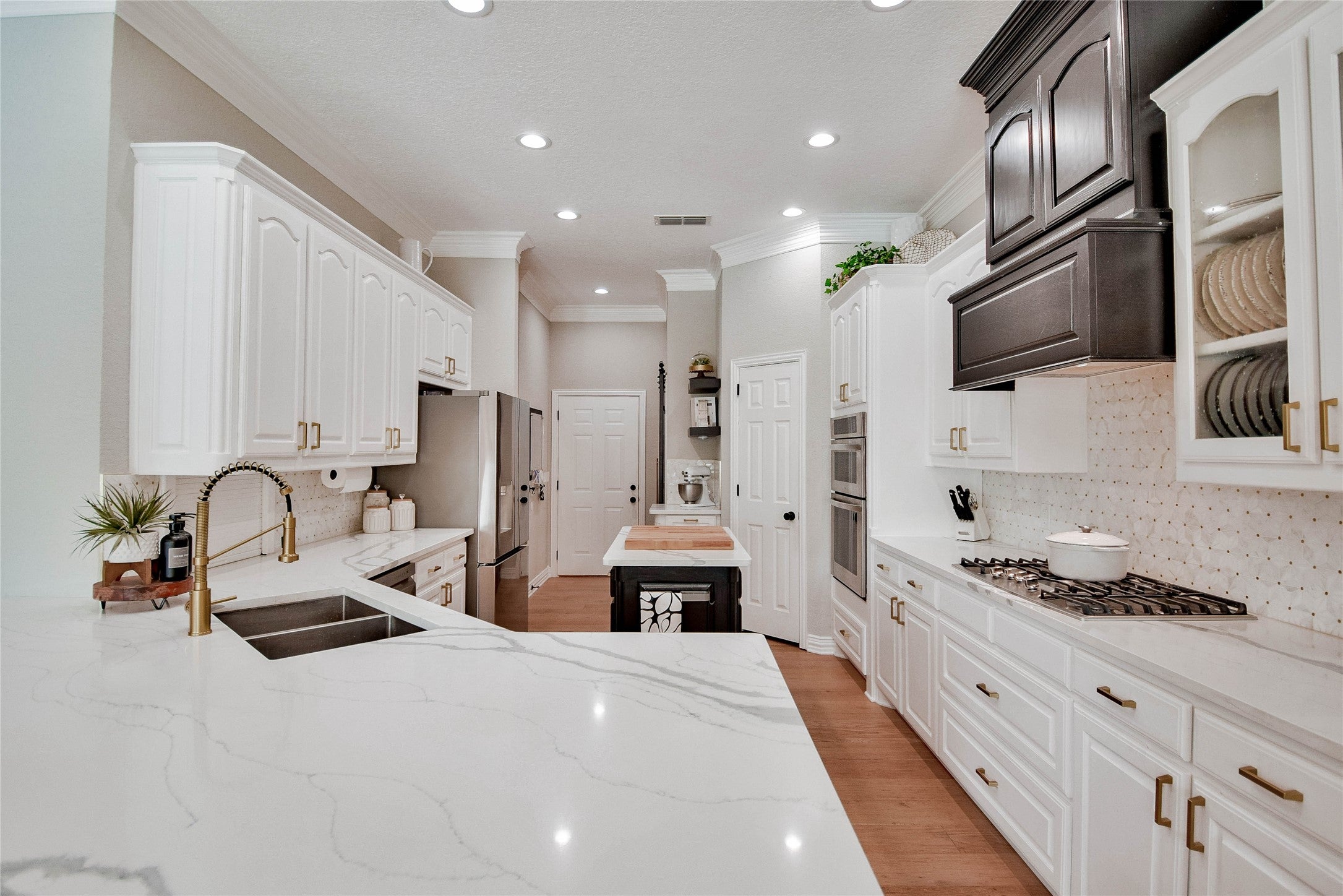 Granbury, Texas, 76048, United States, 3 Bedrooms Bedrooms, ,3 BathroomsBathrooms,Residential,Active,1988467