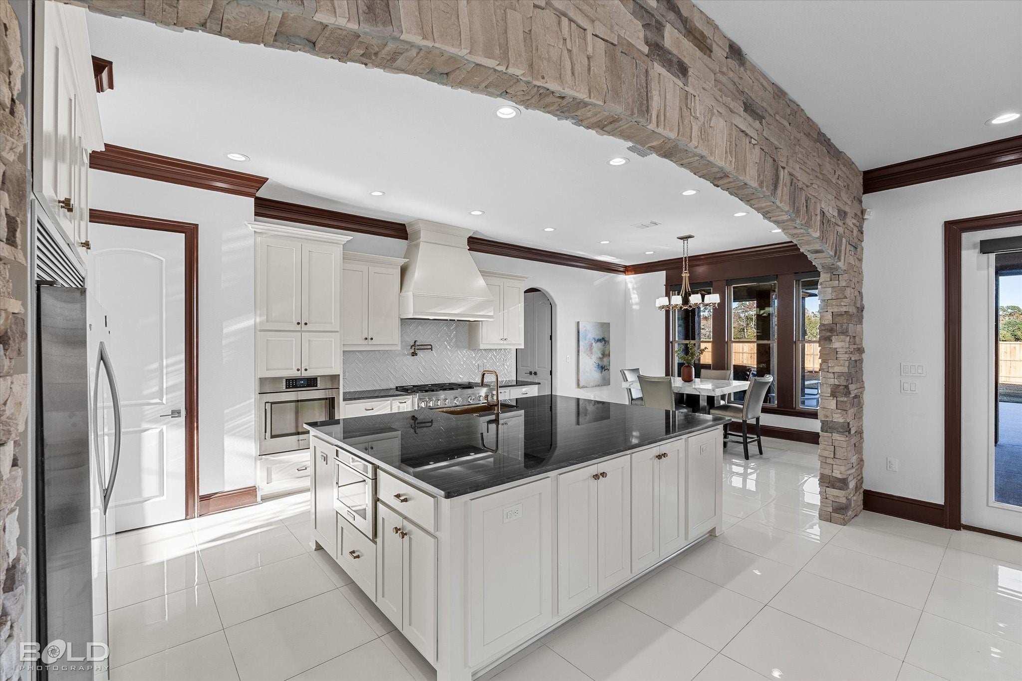 Shreveport, Louisiana, 71107, United States, 4 Bedrooms Bedrooms, ,5 BathroomsBathrooms,Residential,Active,1990582