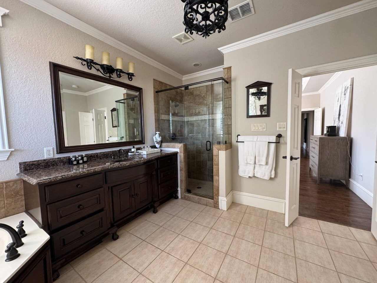 Argyle, Texas, 76226, United States, 4 Bedrooms Bedrooms, ,4 BathroomsBathrooms,Residential,Pending,1997640