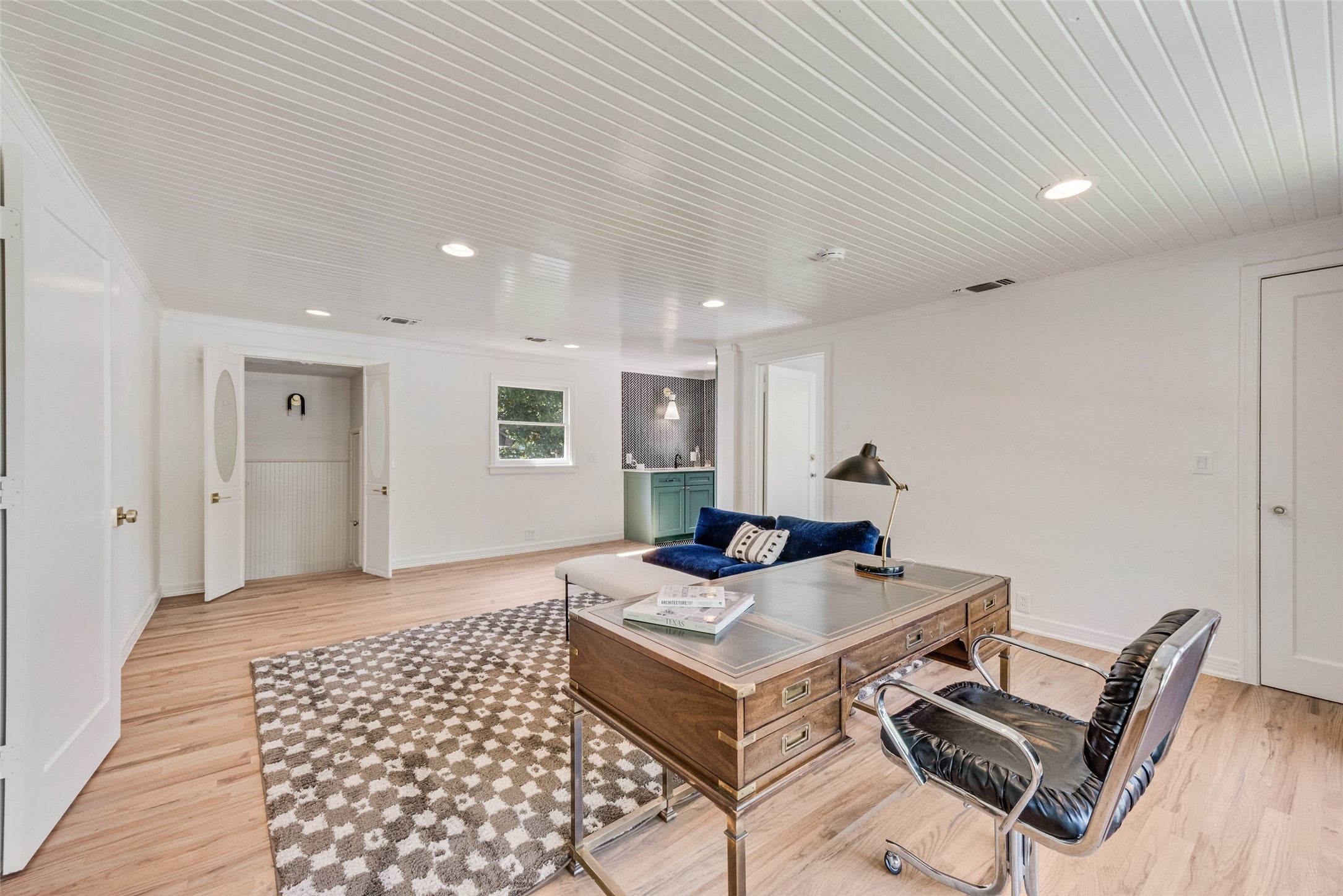 Mckinney, Texas, 75069, United States, 4 Bedrooms Bedrooms, ,4 BathroomsBathrooms,Residential,Active,1936375