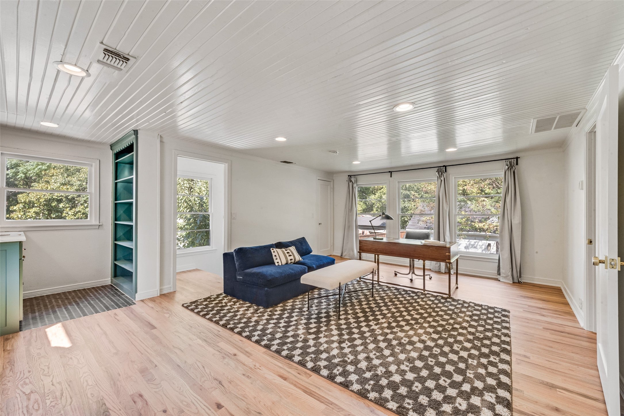 Mckinney, Texas, 75069, United States, 4 Bedrooms Bedrooms, ,4 BathroomsBathrooms,Residential,Active,1936375