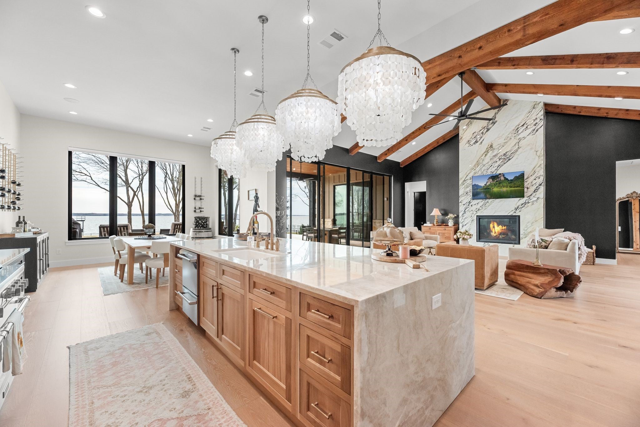 Corsicana, Texas, 75109, United States, 4 Bedrooms Bedrooms, ,5 BathroomsBathrooms,Residential,Active,2009808