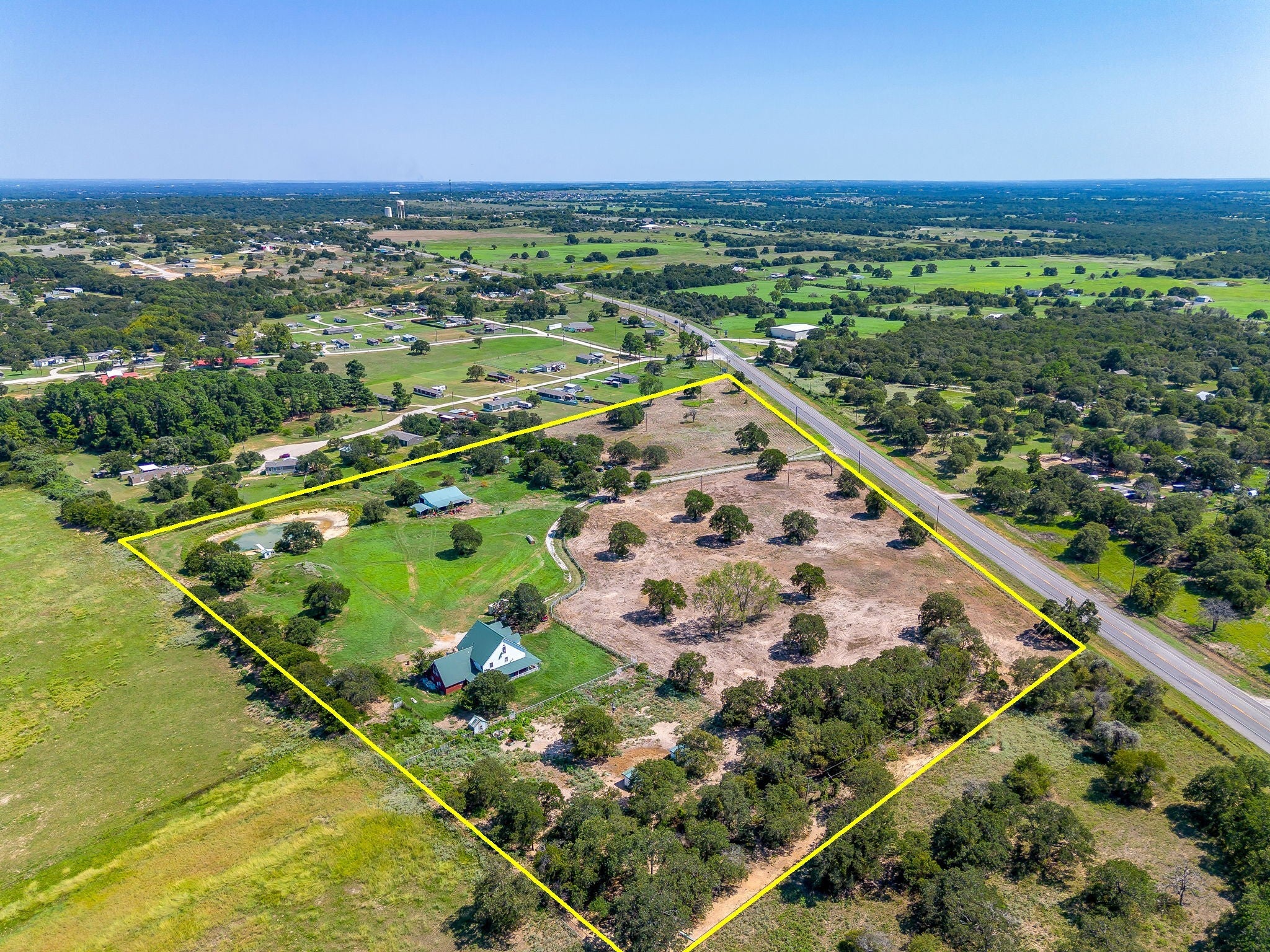 Springtown, Texas, 76082, United States, 4 Bedrooms Bedrooms, ,4 BathroomsBathrooms,Residential,Active,1944276