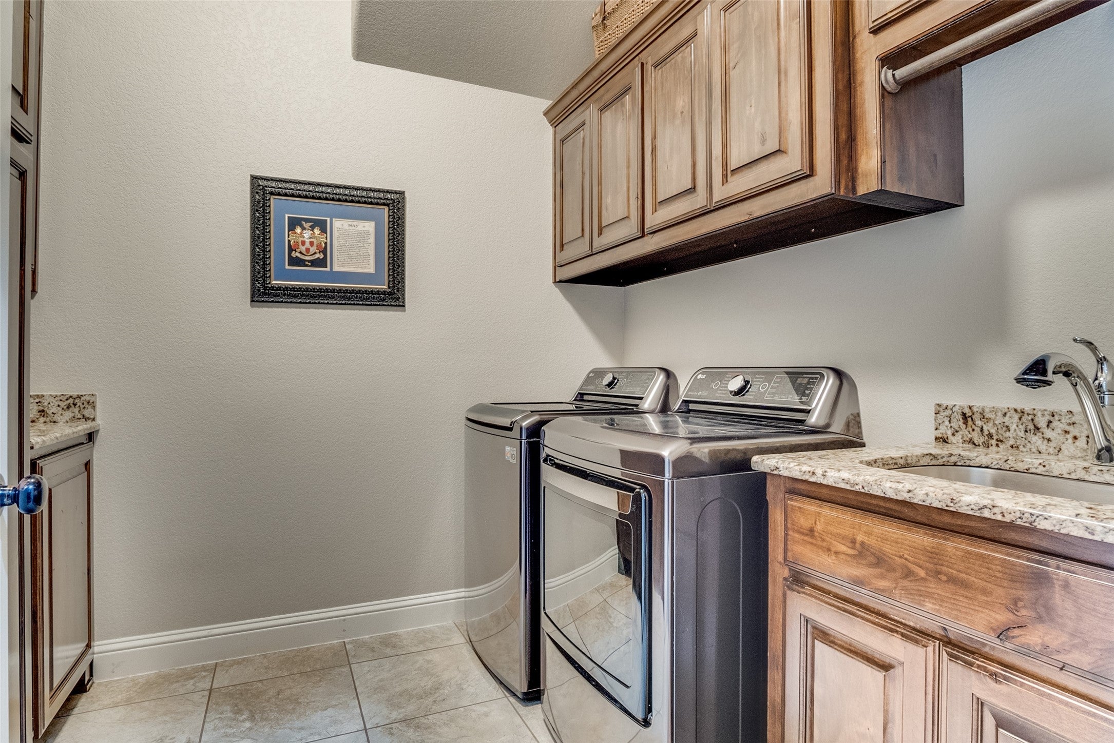 Graford, Texas, 76449, United States, 5 Bedrooms Bedrooms, ,4 BathroomsBathrooms,Residential,Active,1902943